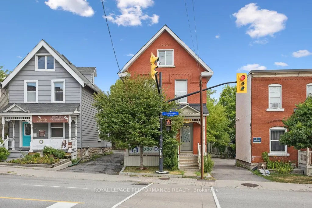 373 Bronson Avenue