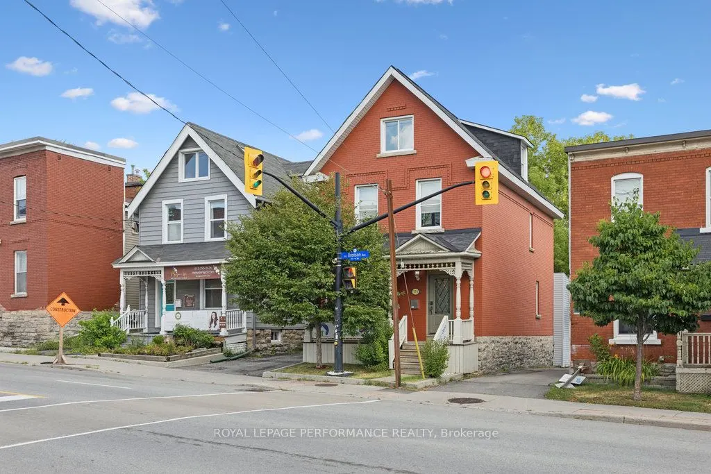 373 Bronson Avenue, #1