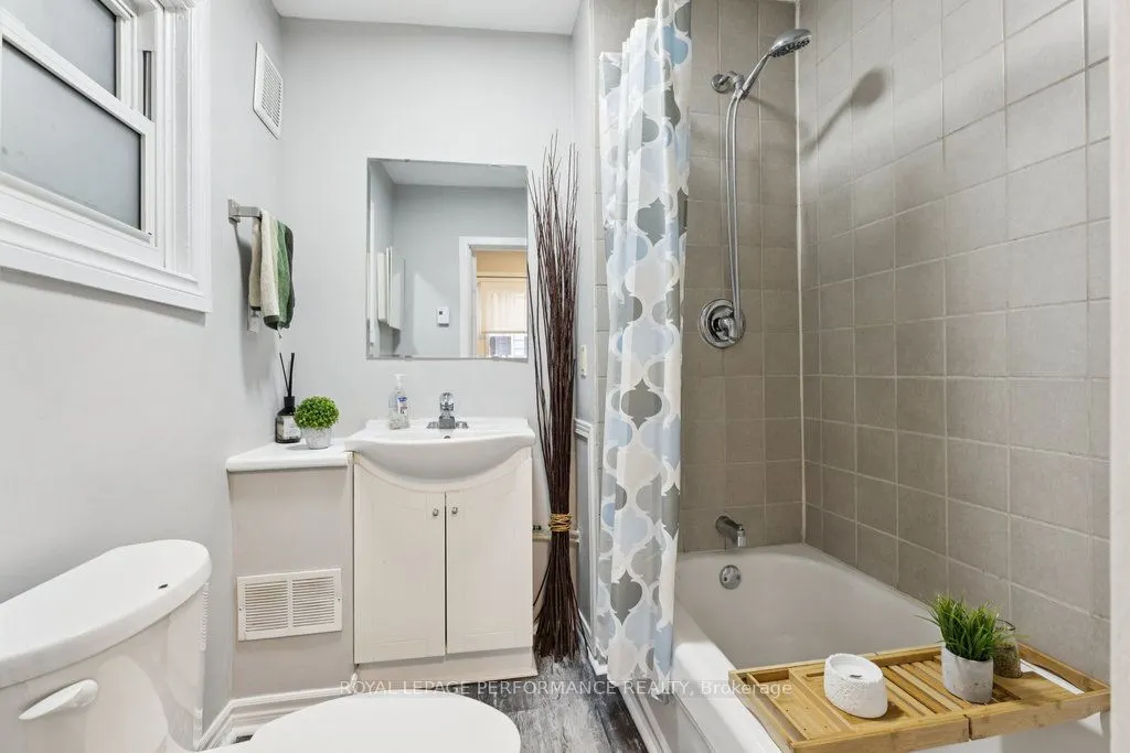 373 Bronson Avenue, #1