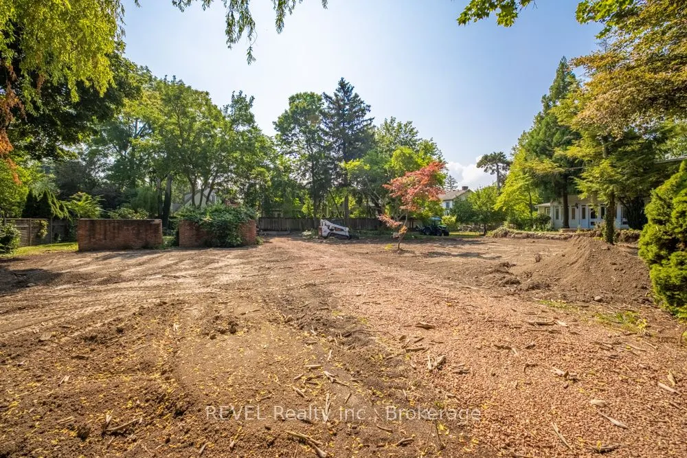 Building Lot Simcoe Street