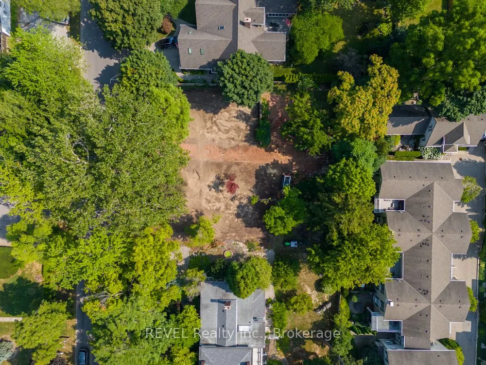 Building Lot Simcoe Street