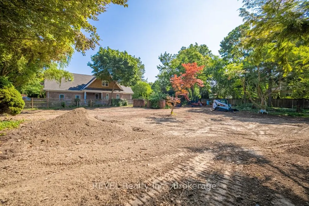 Building Lot Simcoe Street