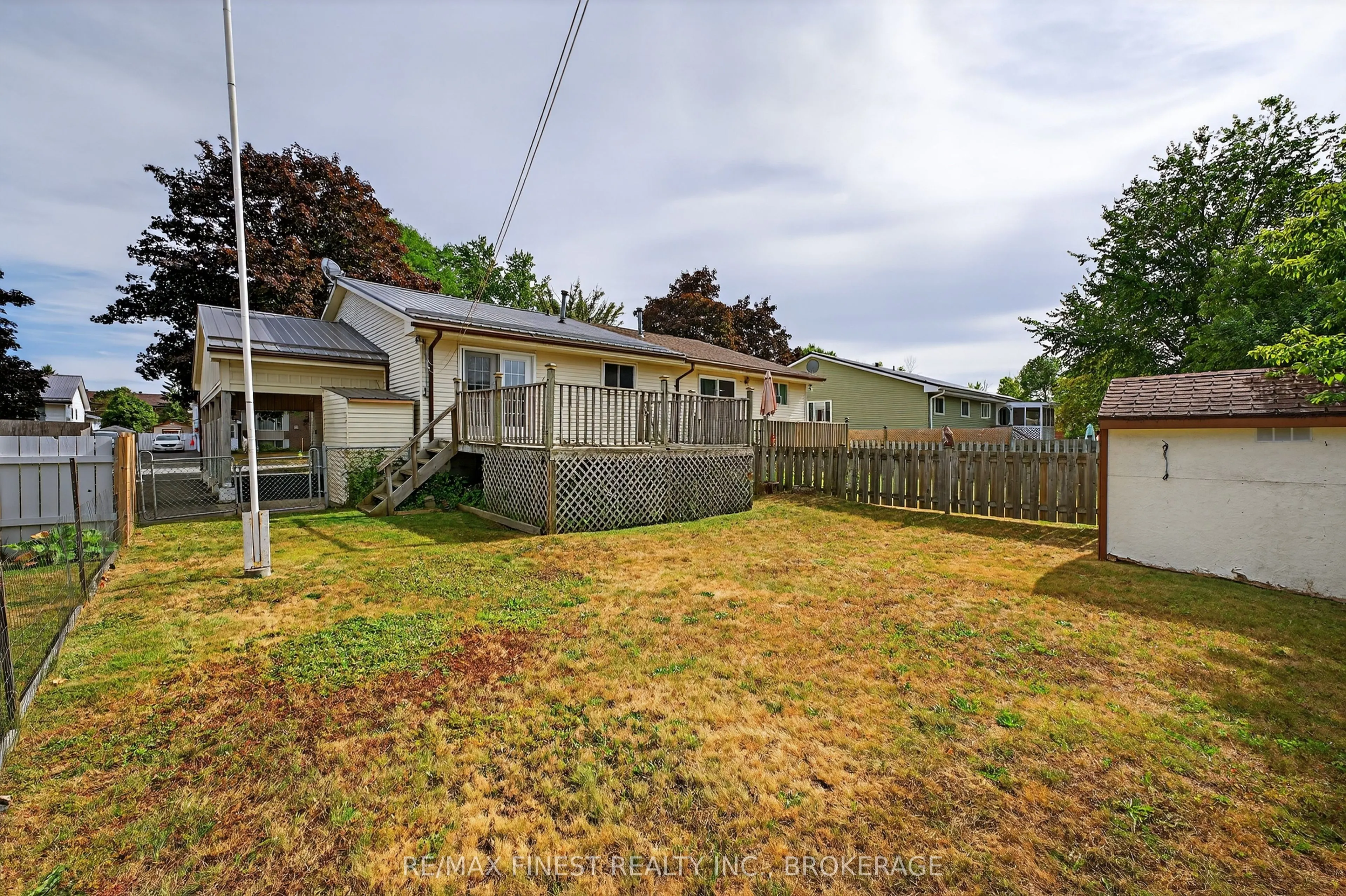 812 Cunningham Crescent