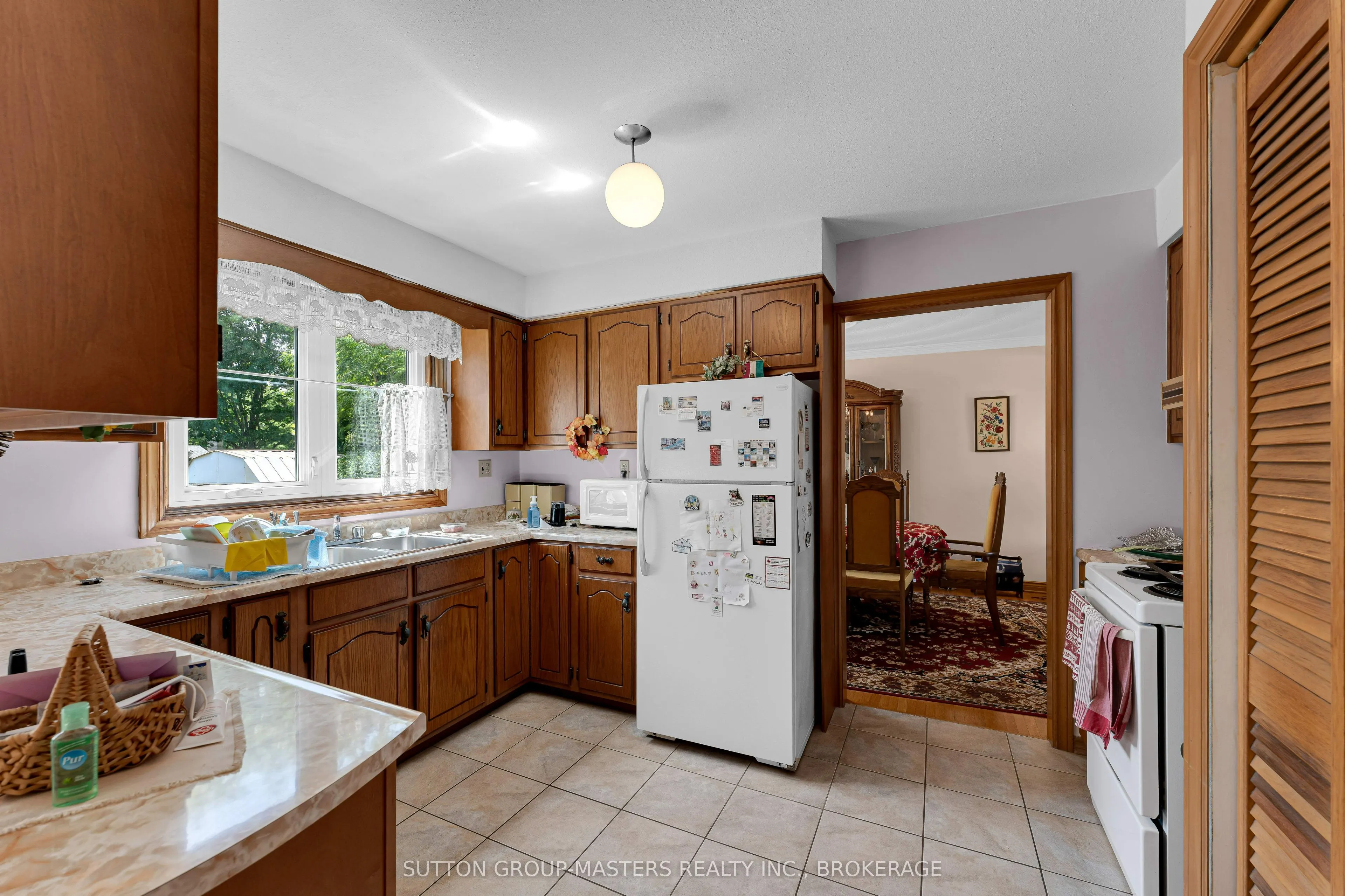 204 Inverness Crescent