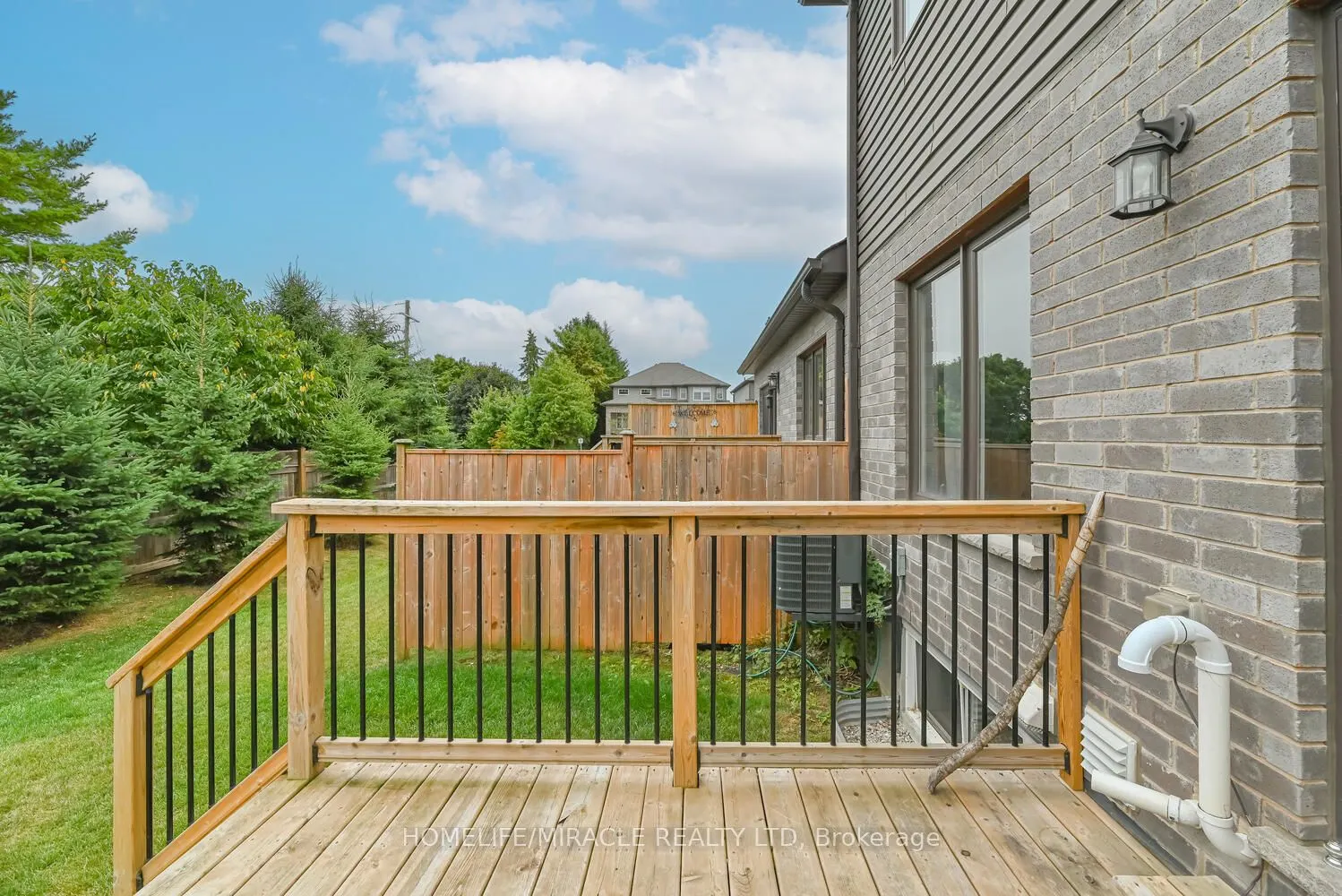 20 Lawson Street, #14