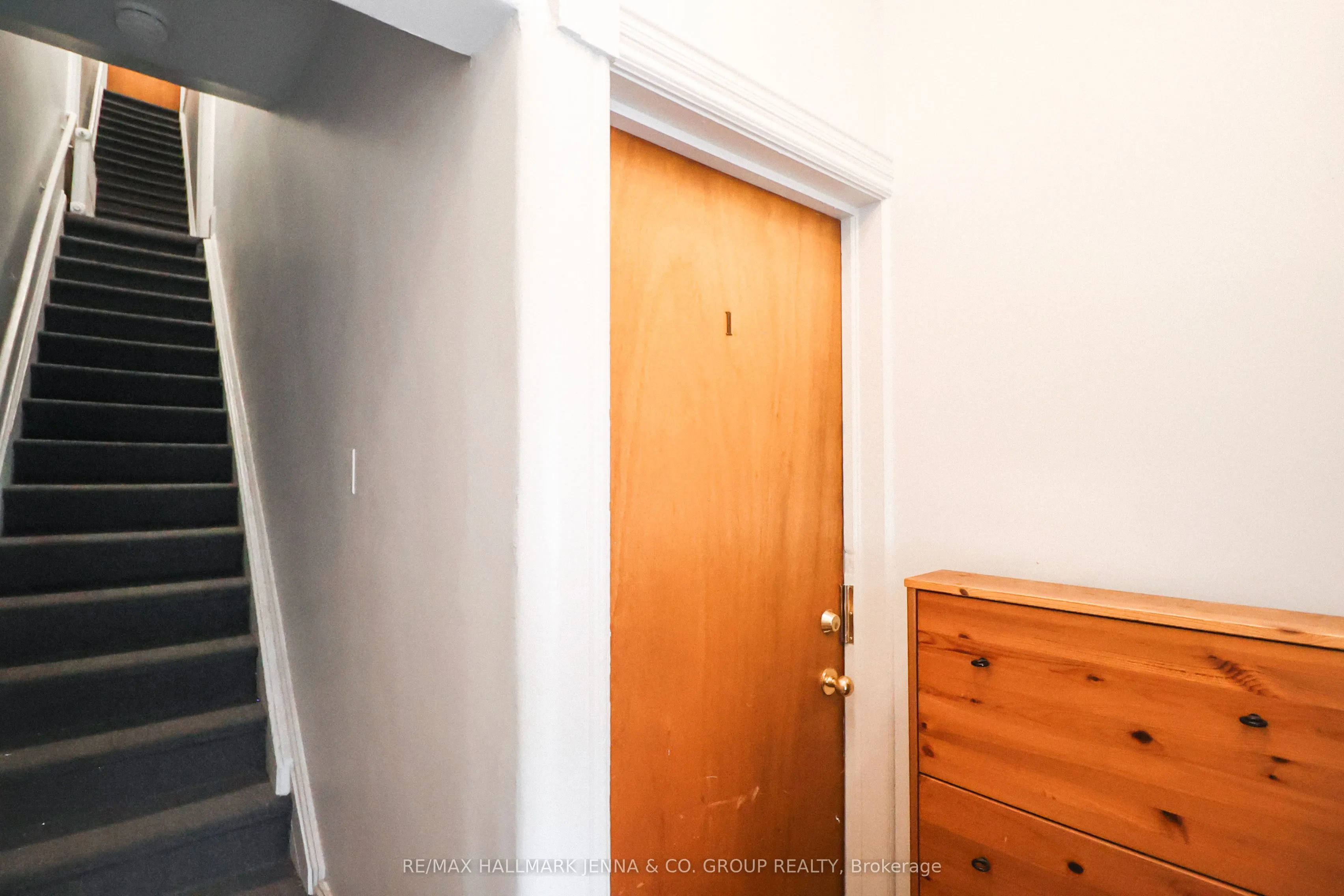 275 Bronson Avenue, #1