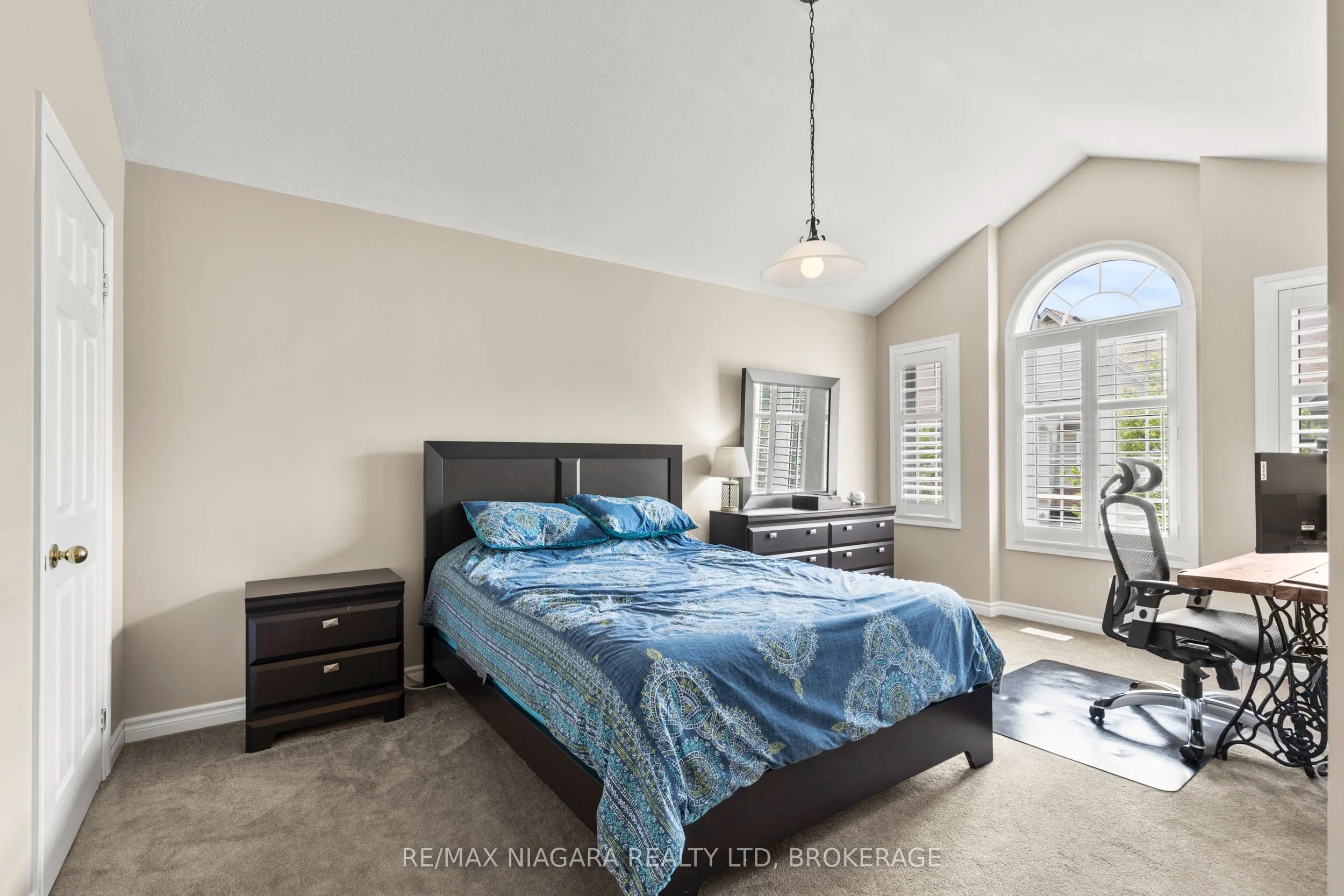 6263 Valley Way, #6
