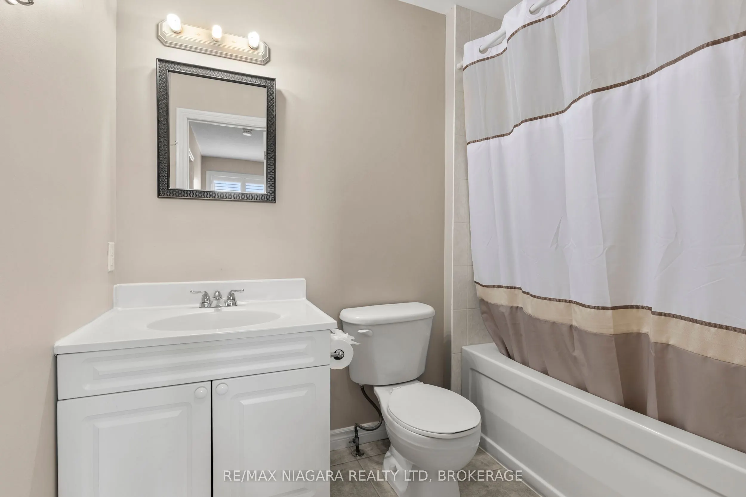 6263 Valley Way, #6