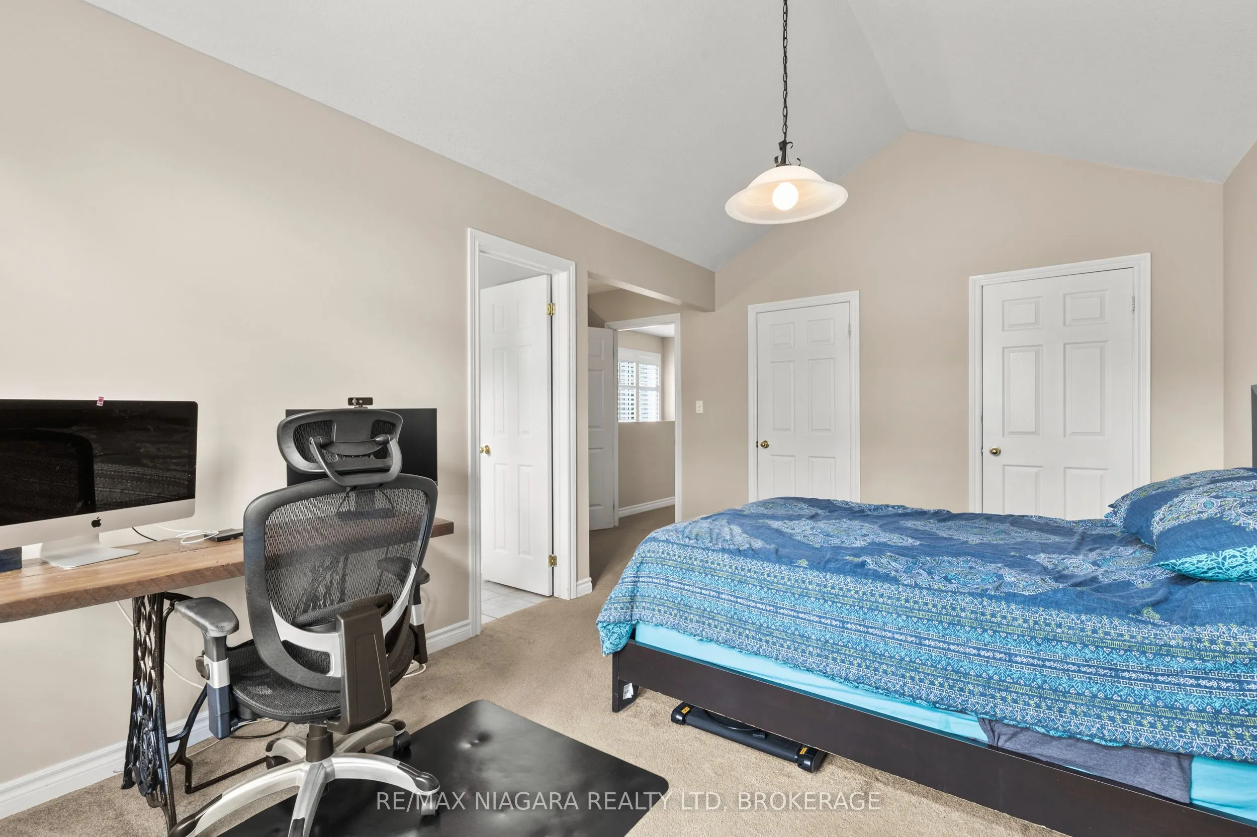 6263 Valley Way, #6