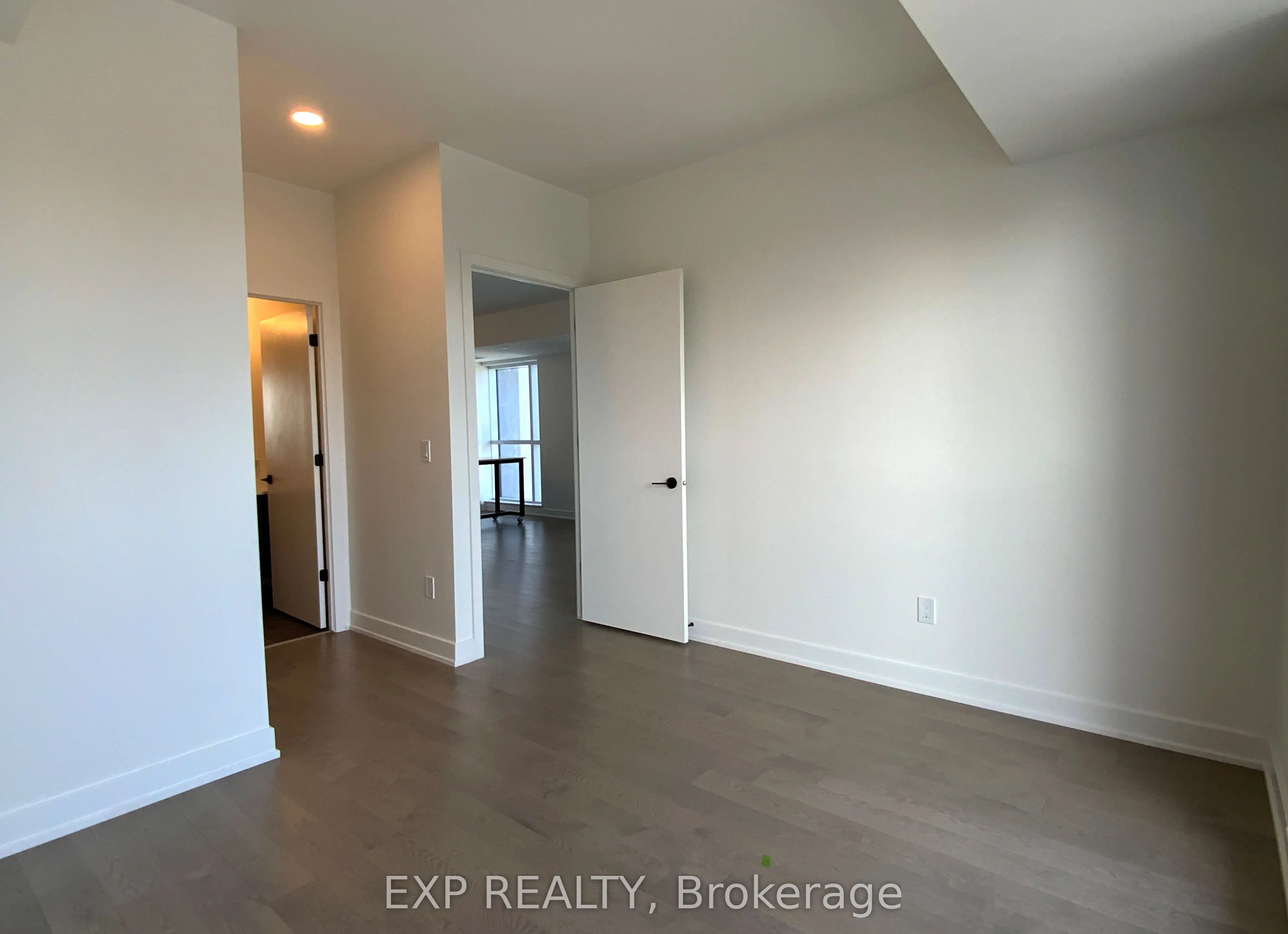 560 RIDEAU Street, #1207