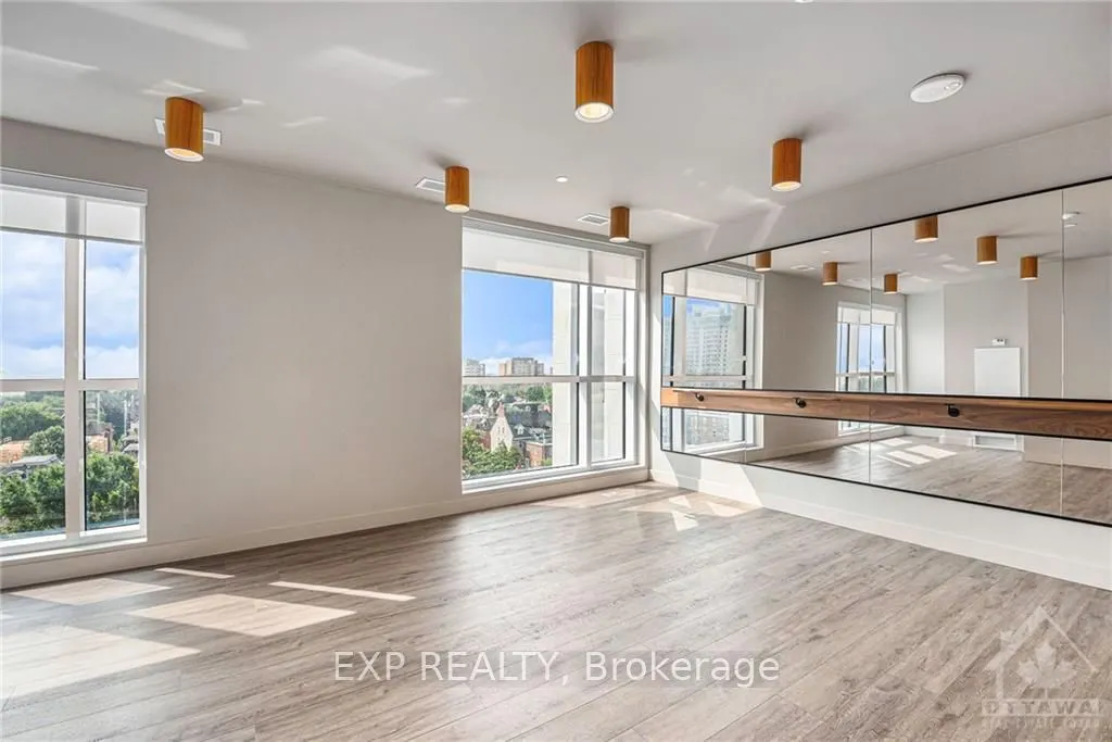 560 RIDEAU Street, #1207