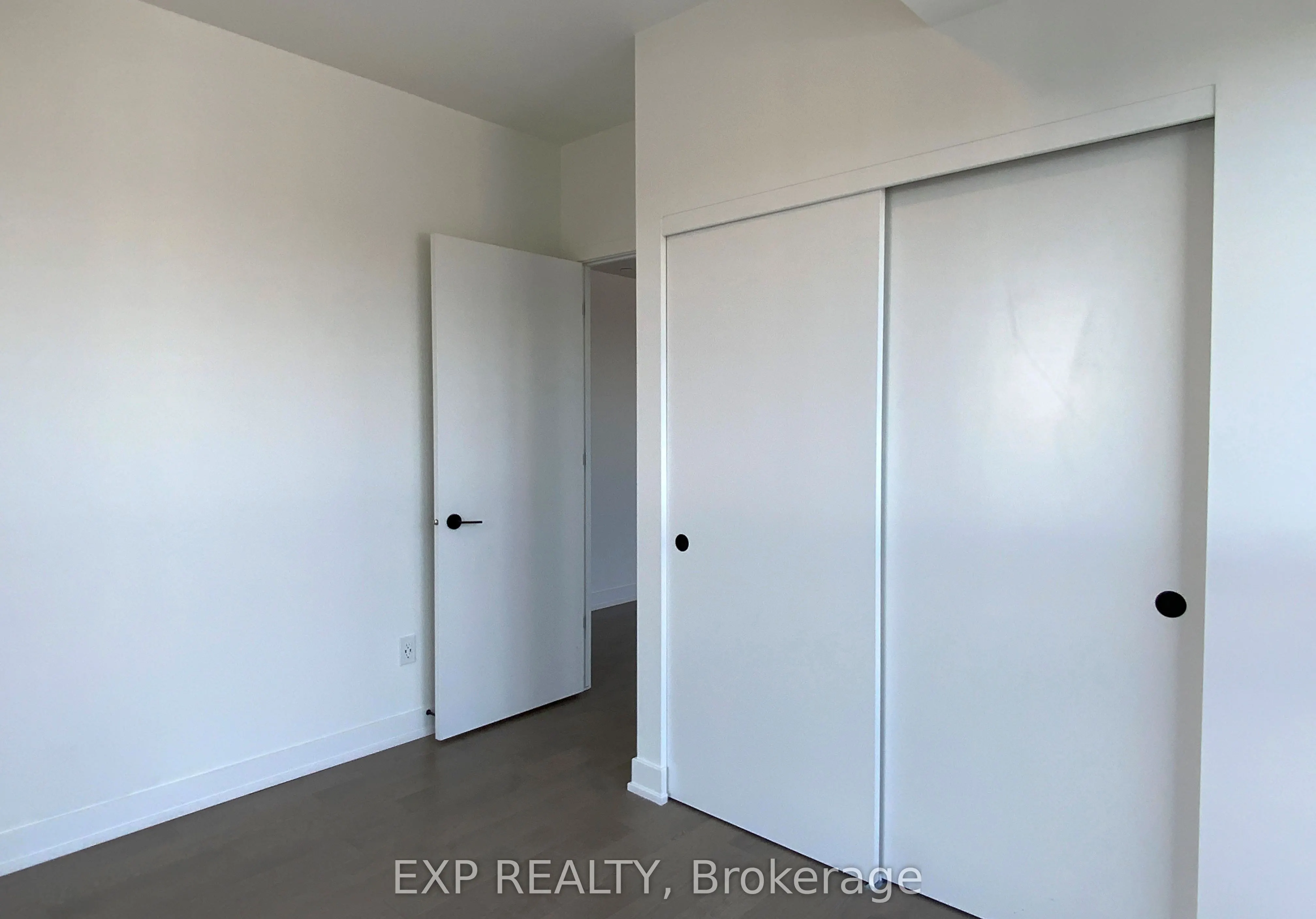 560 RIDEAU Street, #1207