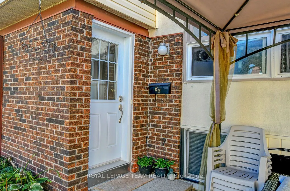 9 Forester Crescent, #C
