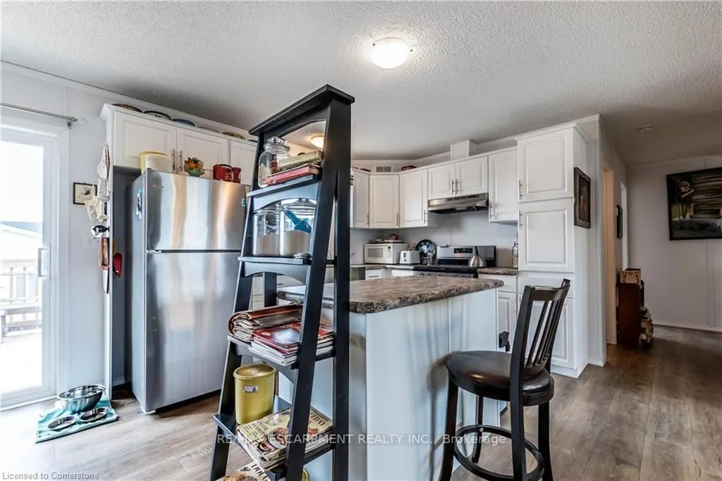 17 BENT WILLOW Court