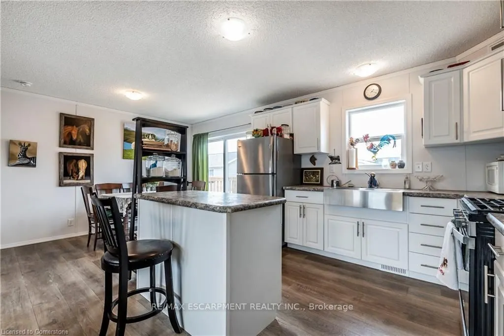 17 BENT WILLOW Court