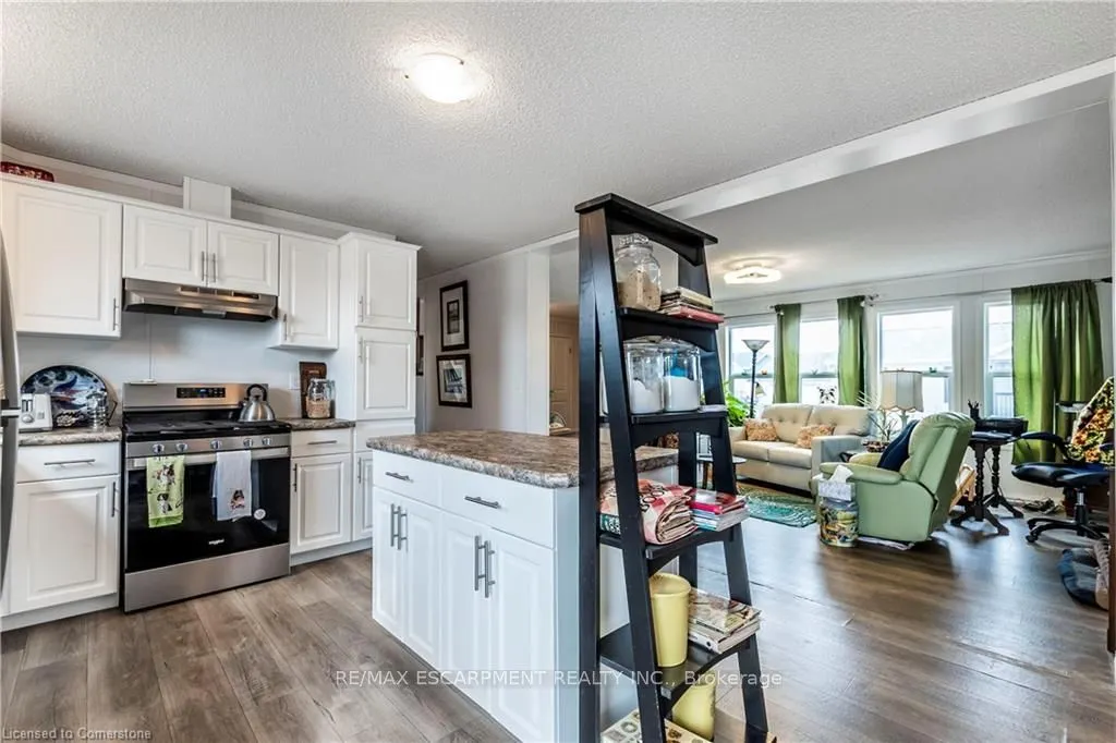 17 BENT WILLOW Court