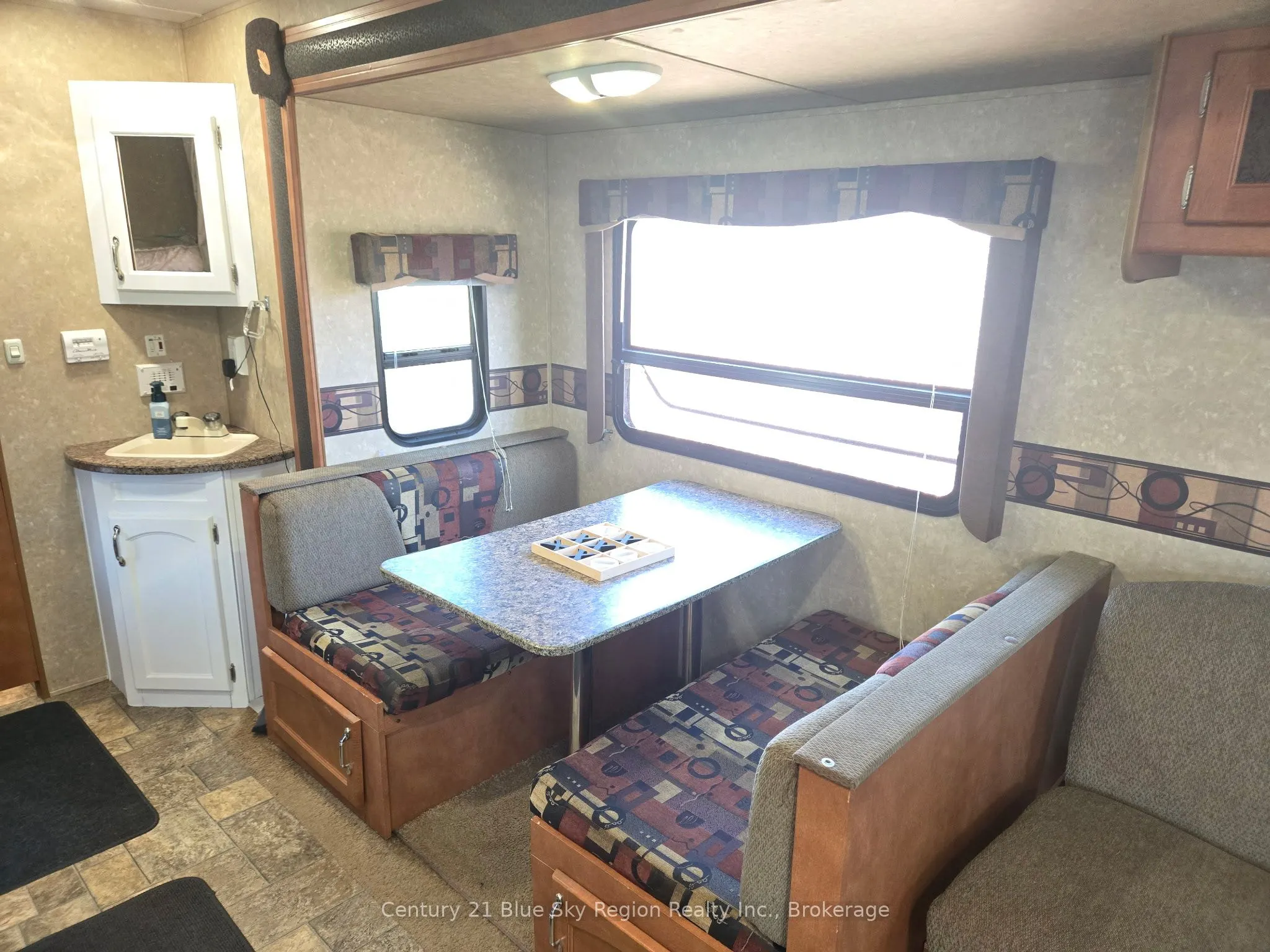 1131 Hills Siding Road