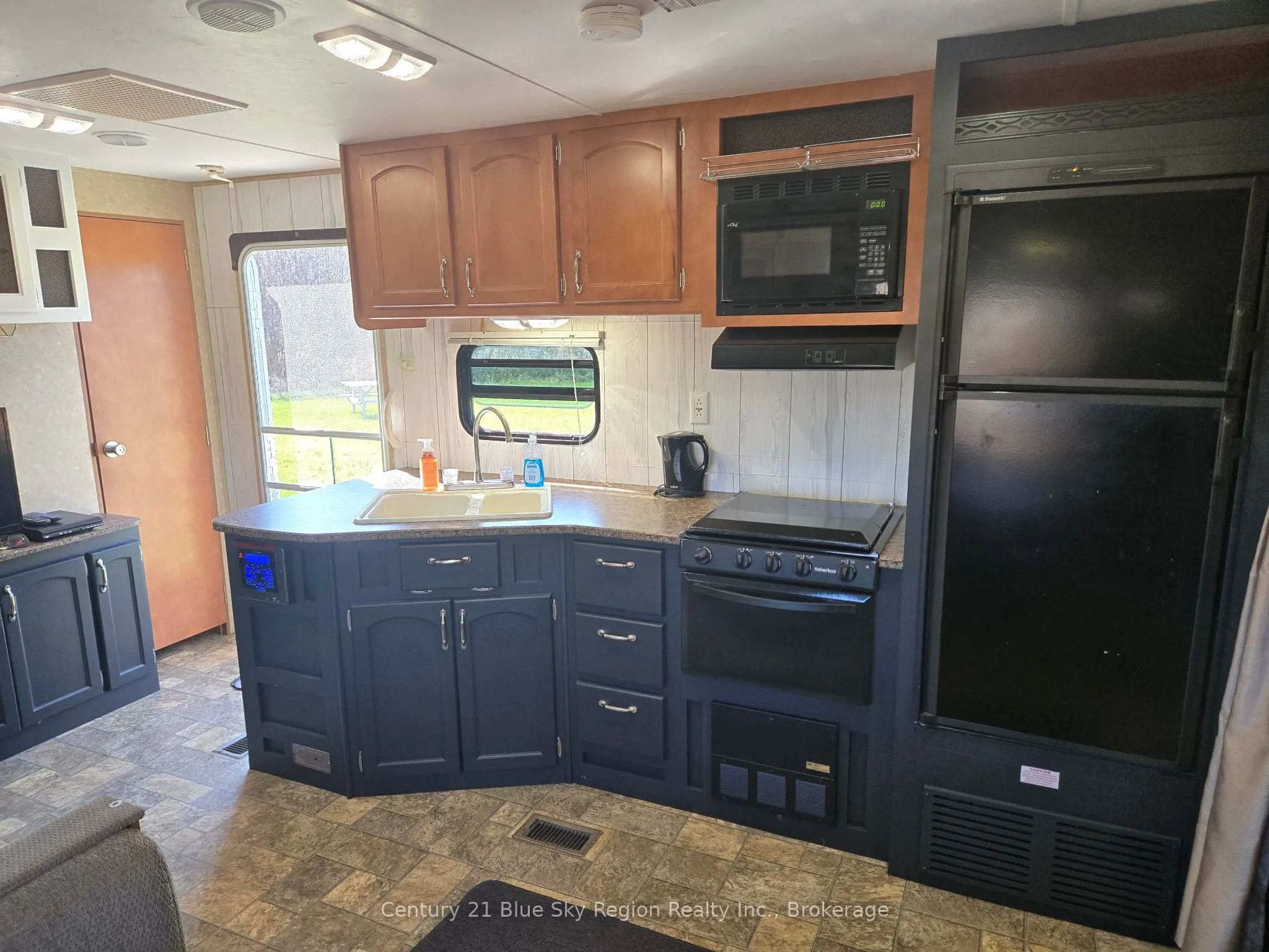 1131 Hills Siding Road