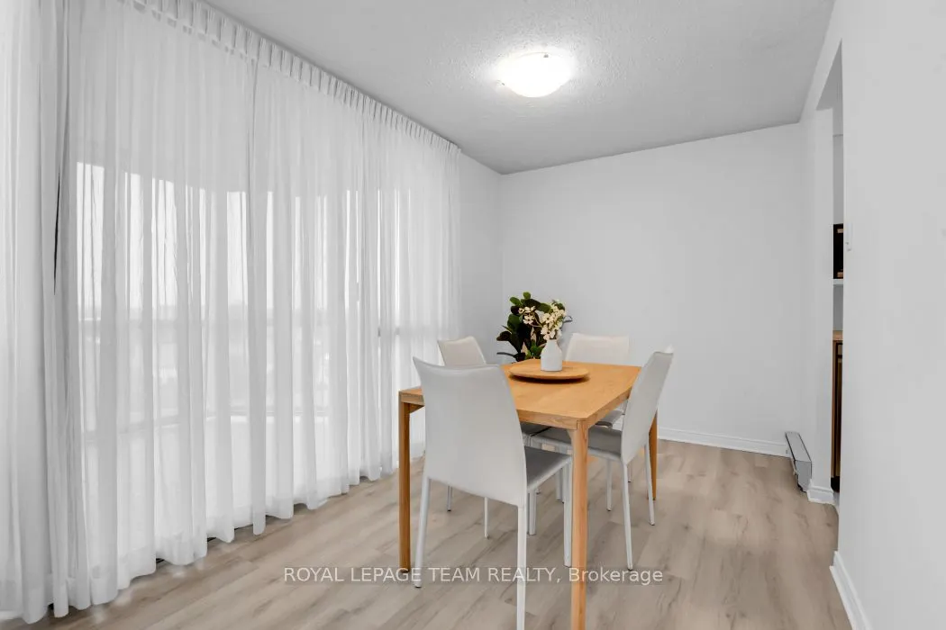 2871 Richmond Road, #904
