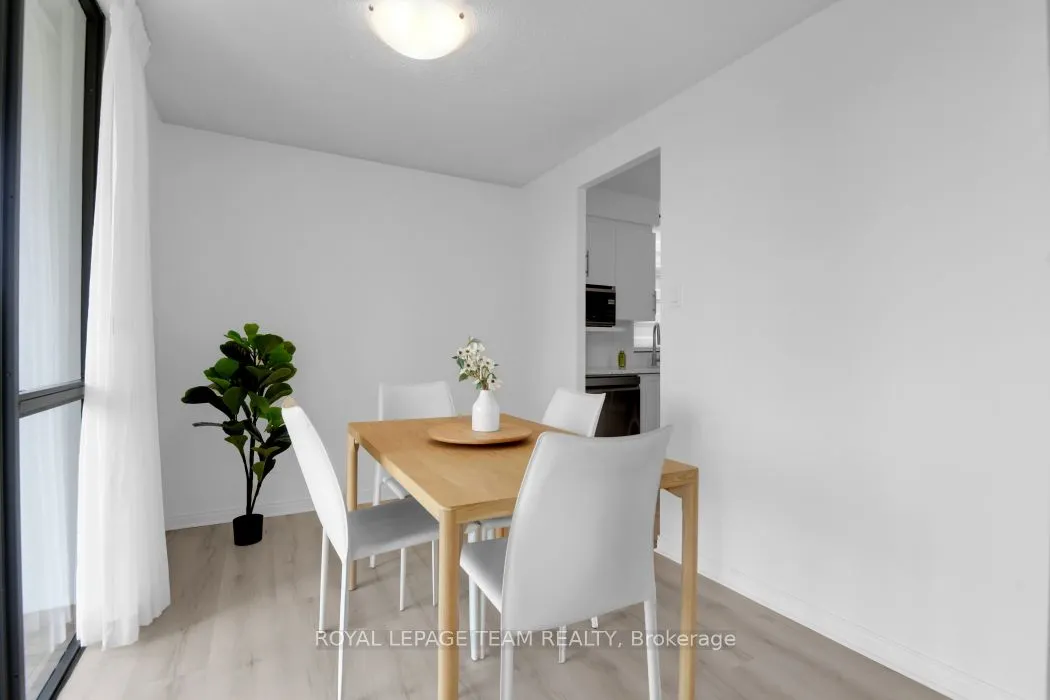 2871 Richmond Road, #904