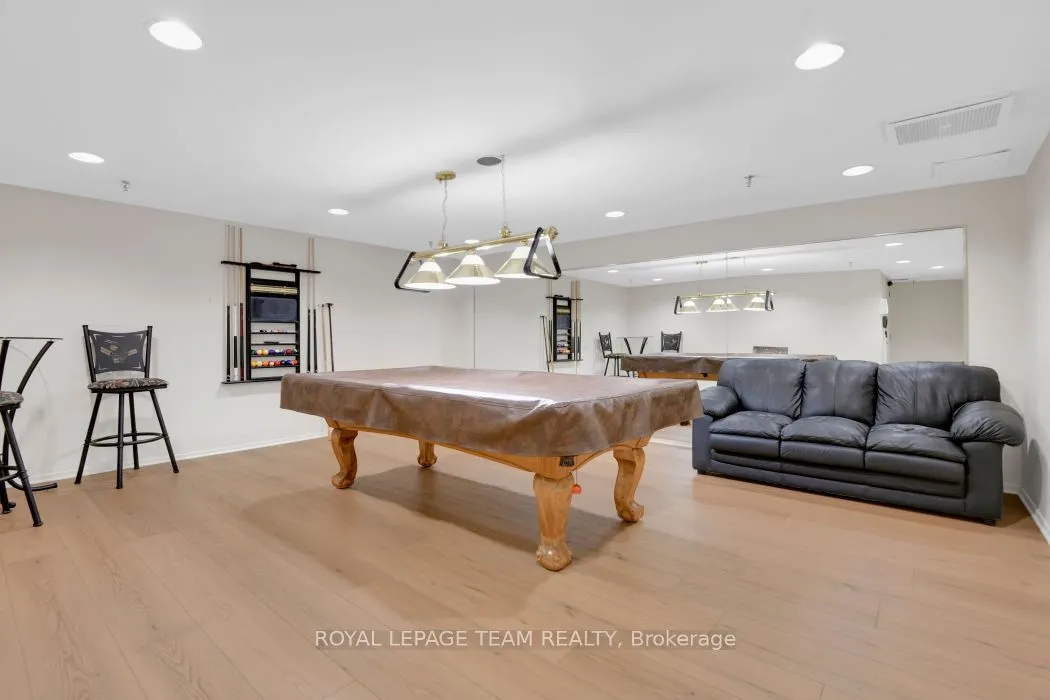 2871 Richmond Road, #904