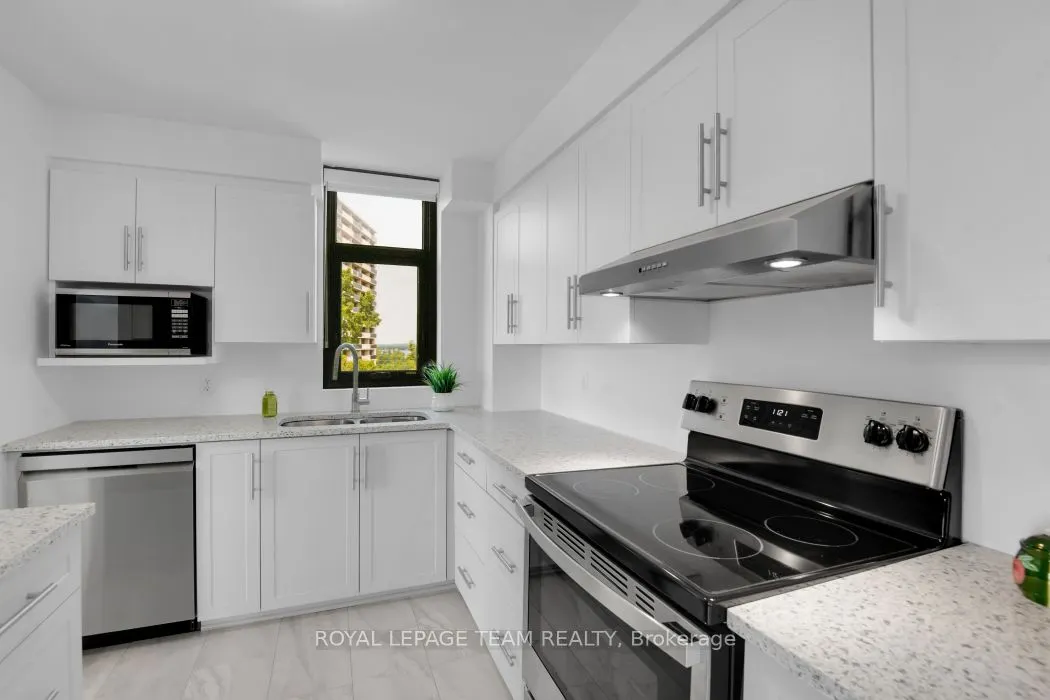 2871 Richmond Road, #904