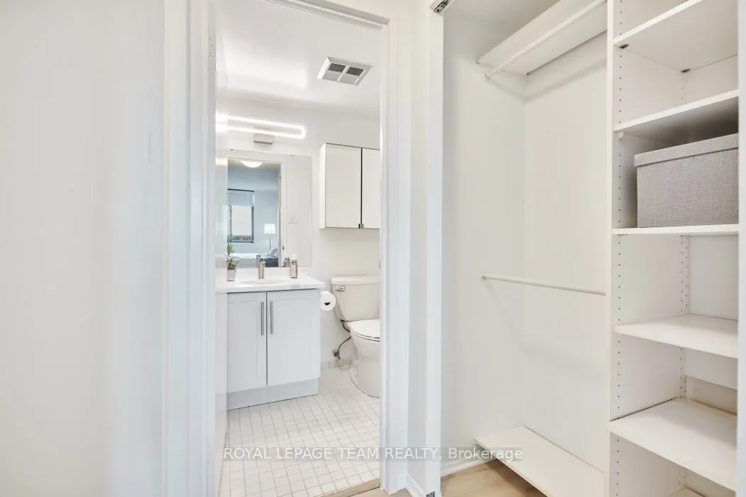 2871 Richmond Road, #904