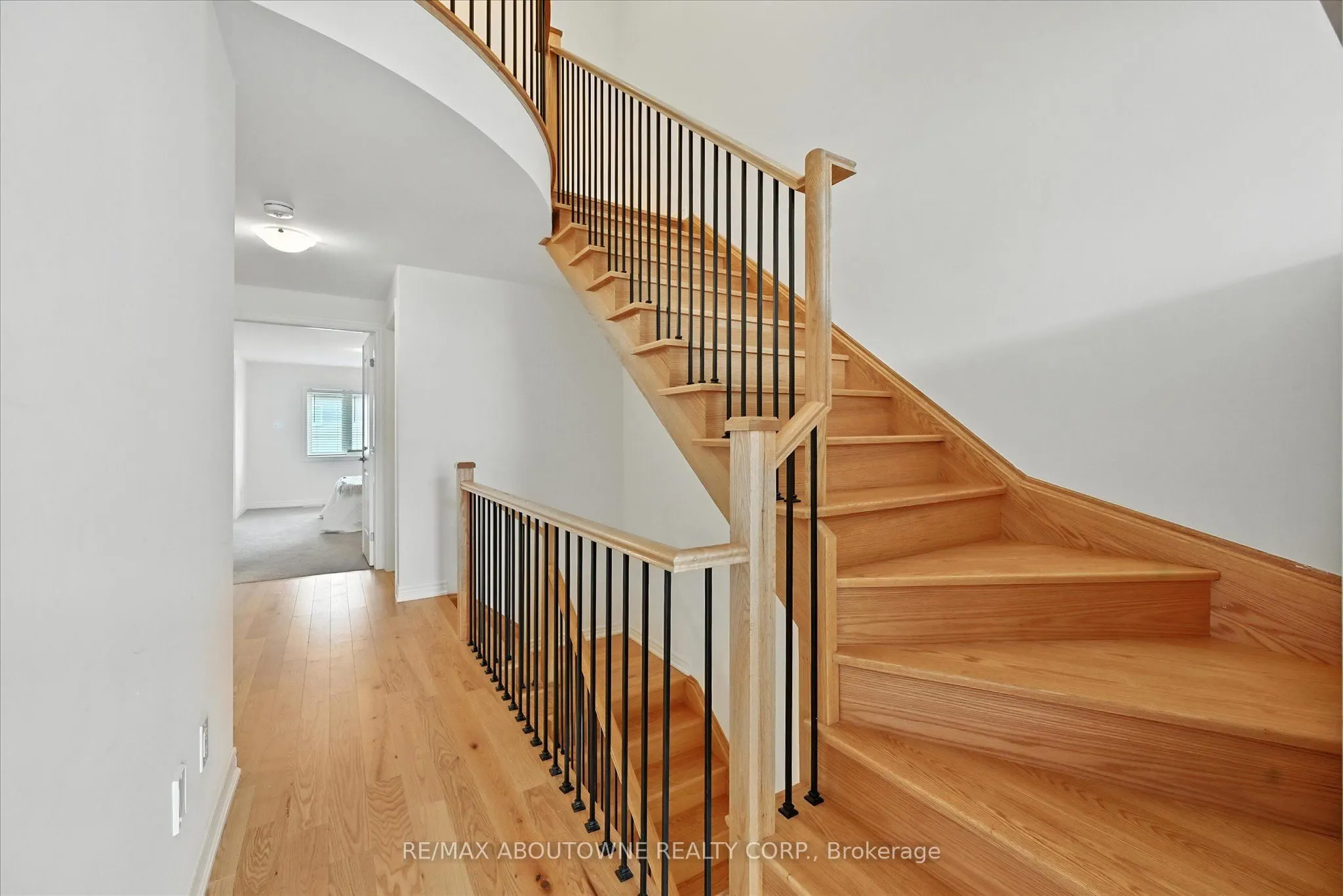 353 Raymond Road