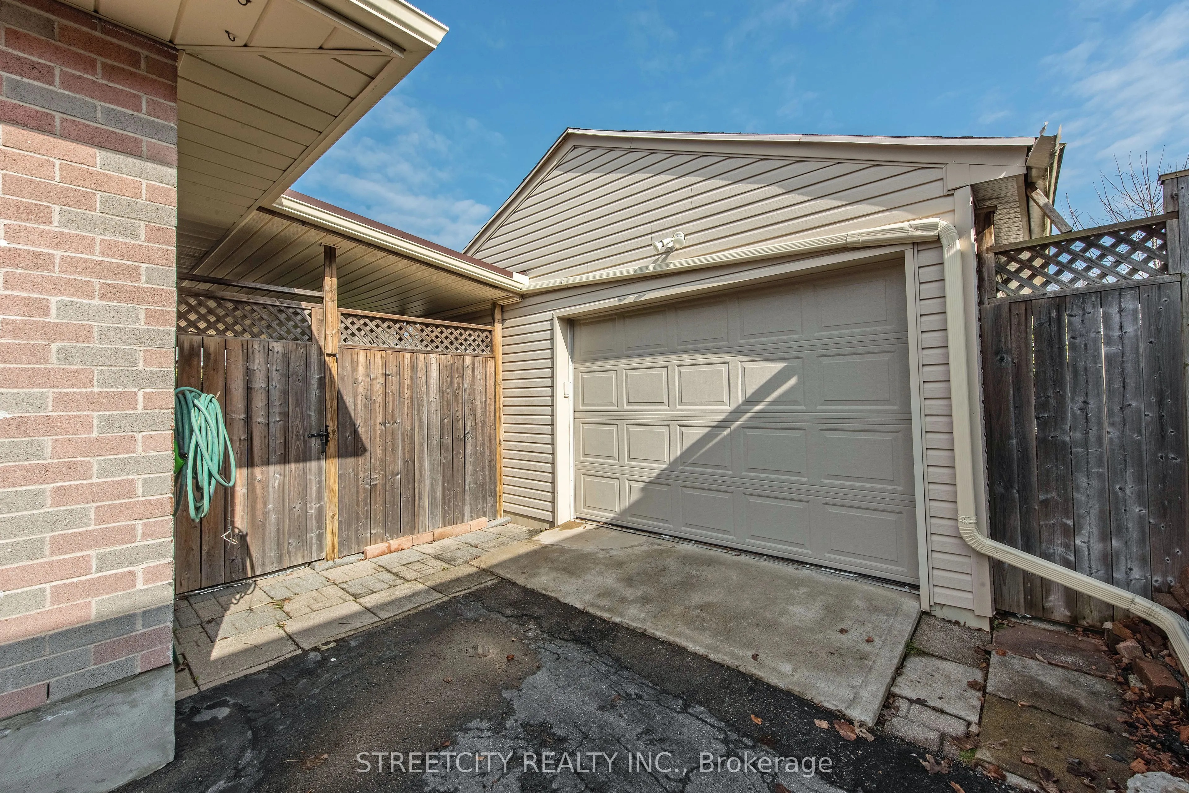 69 Alayne Crescent