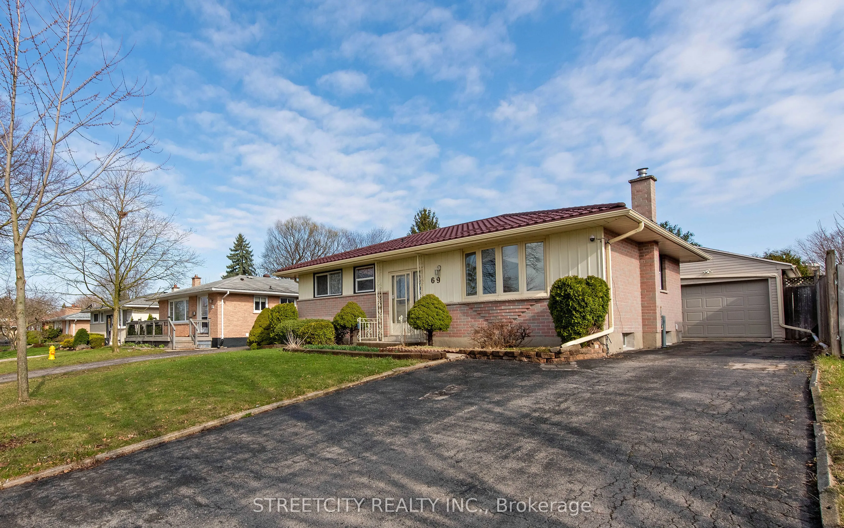 69 Alayne Crescent