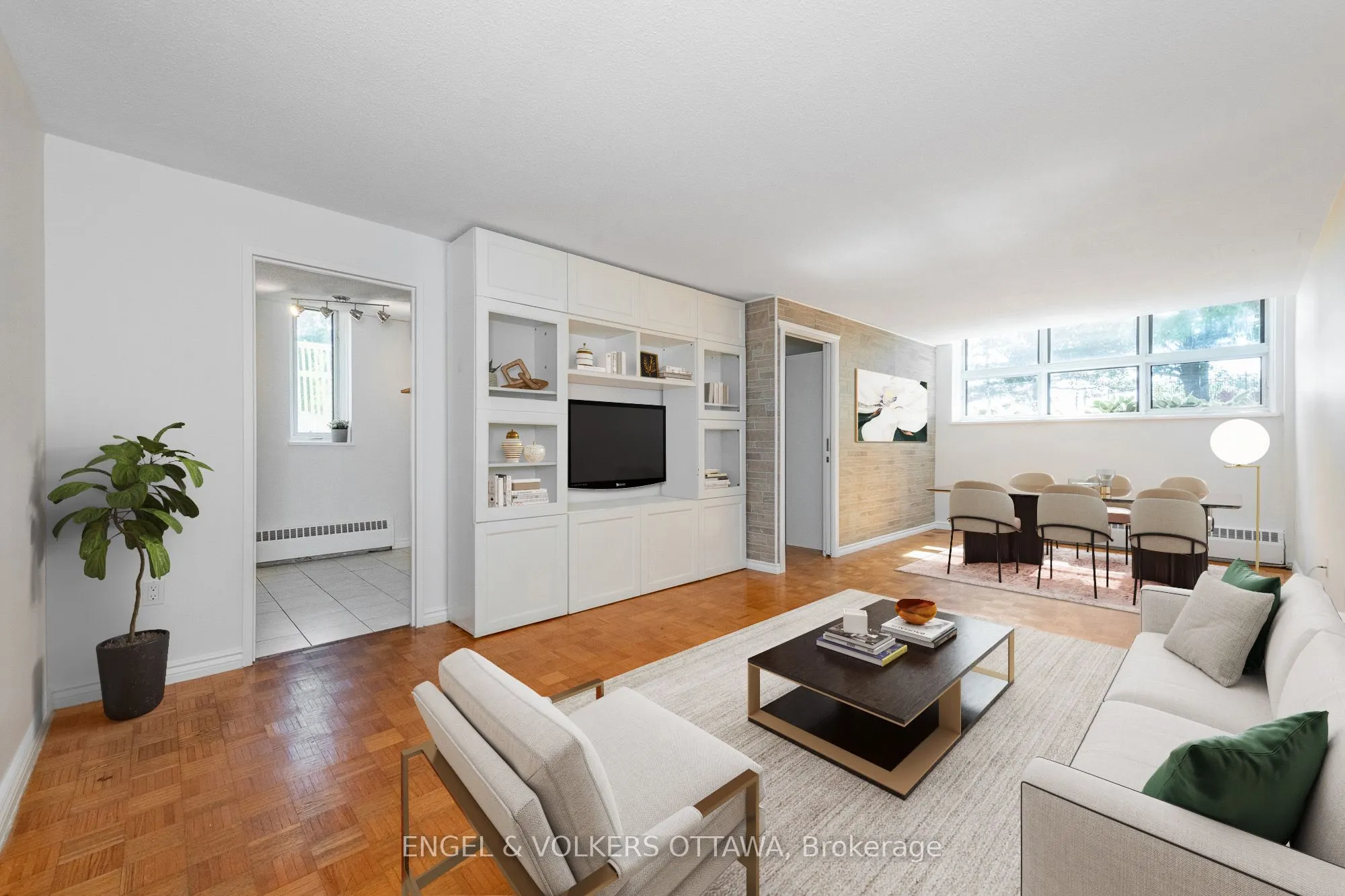 1356 Meadowlands Drive E, #8
