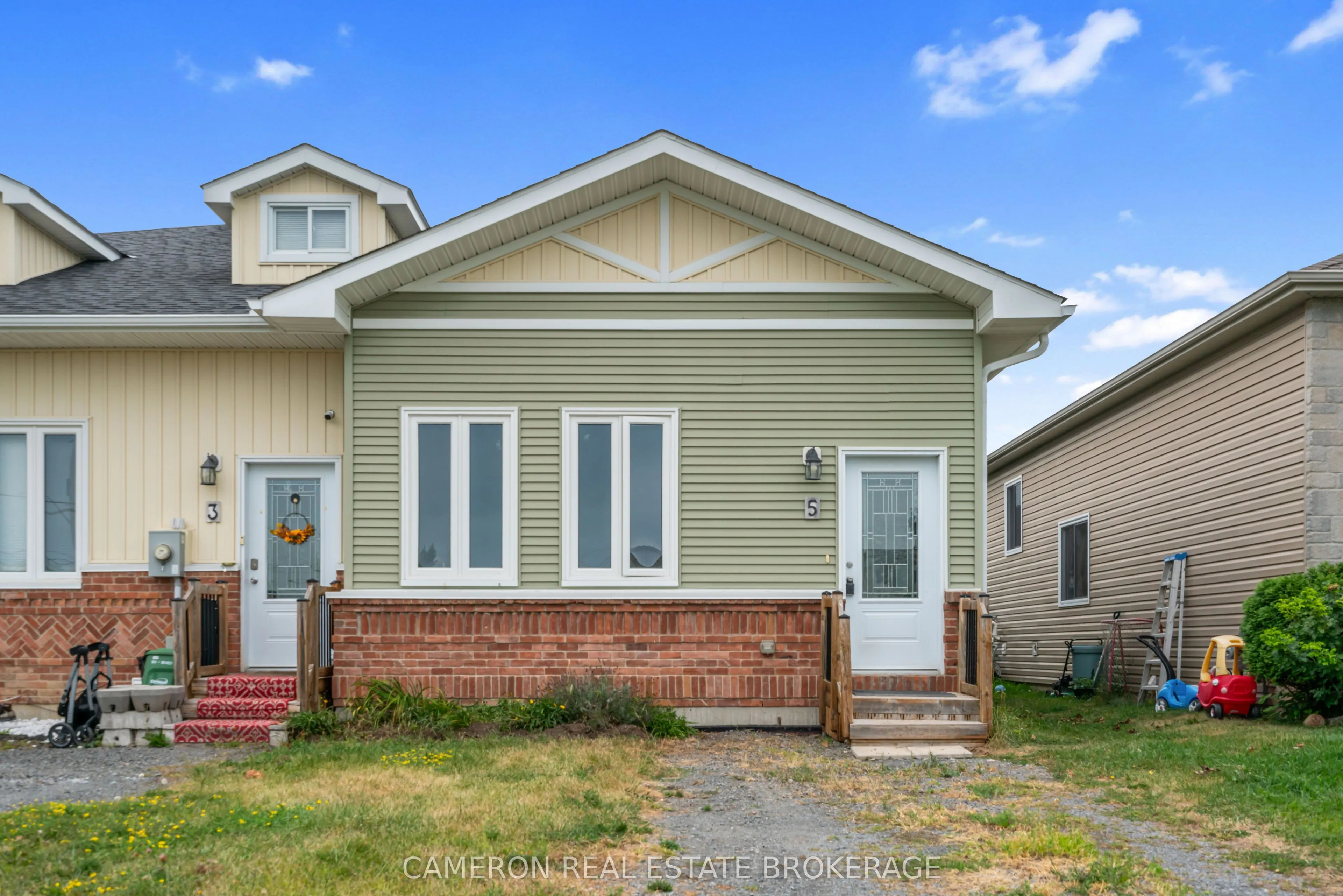 5 Blackburn Drive