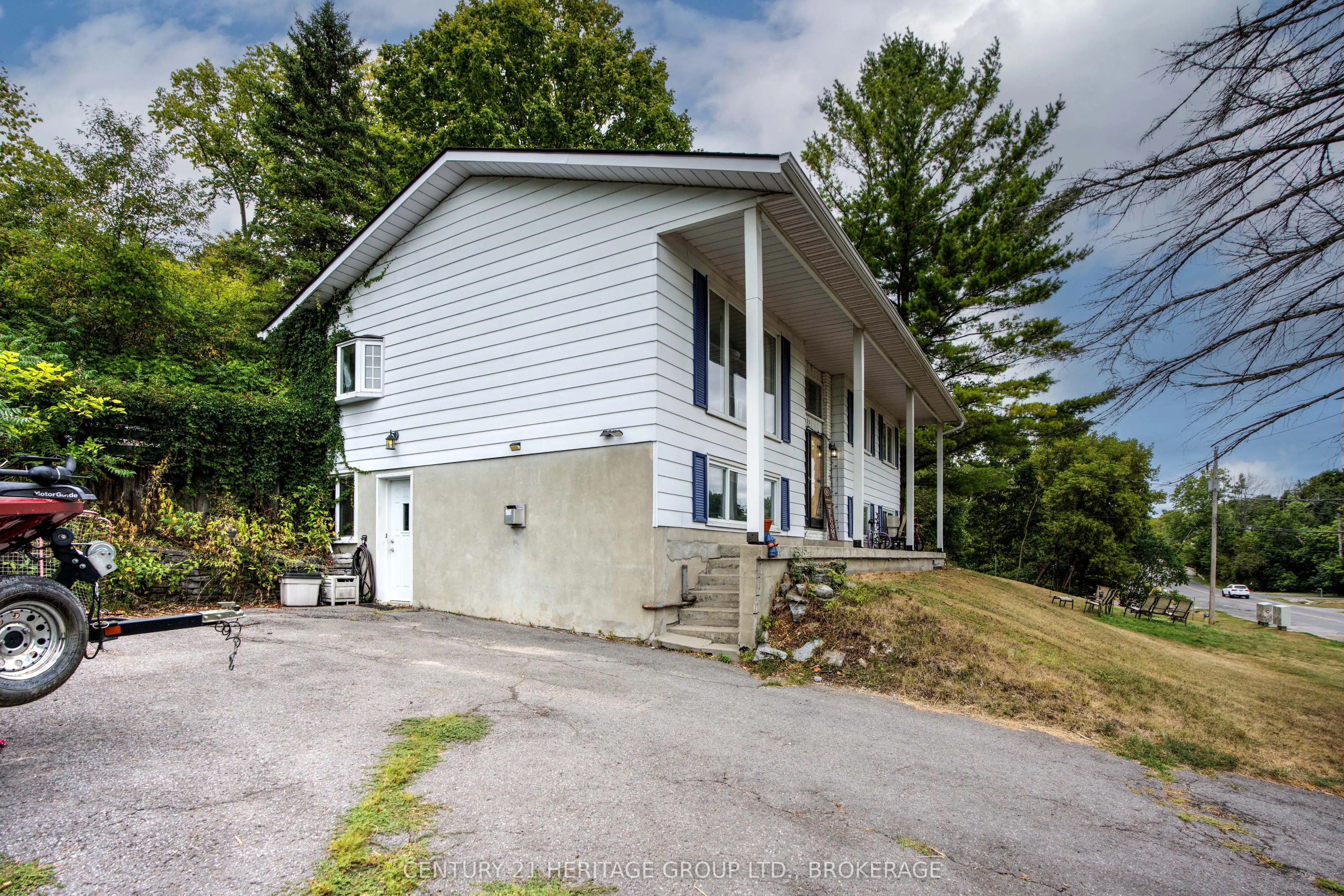 1125 Westbrook Road