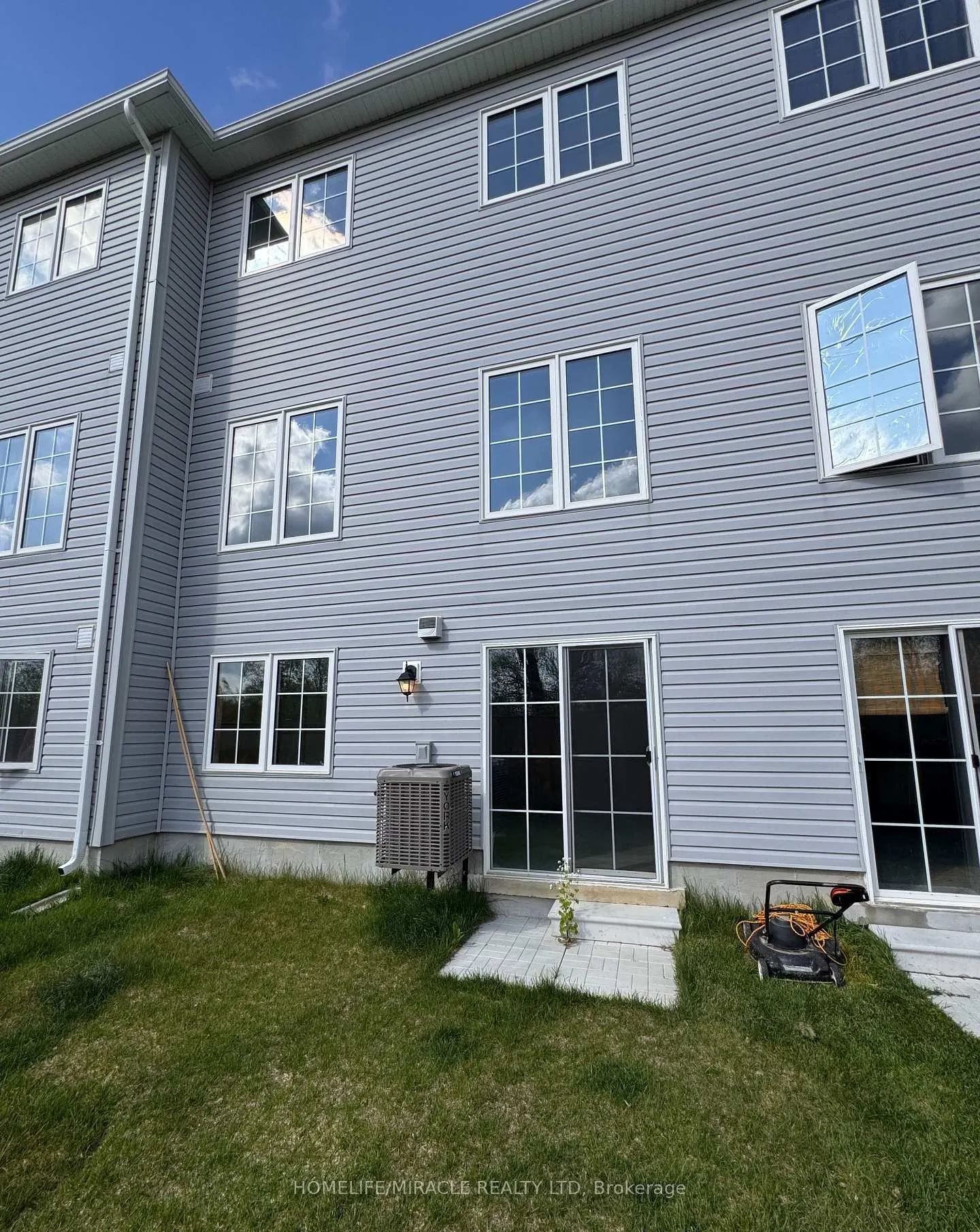 118 Winters Way