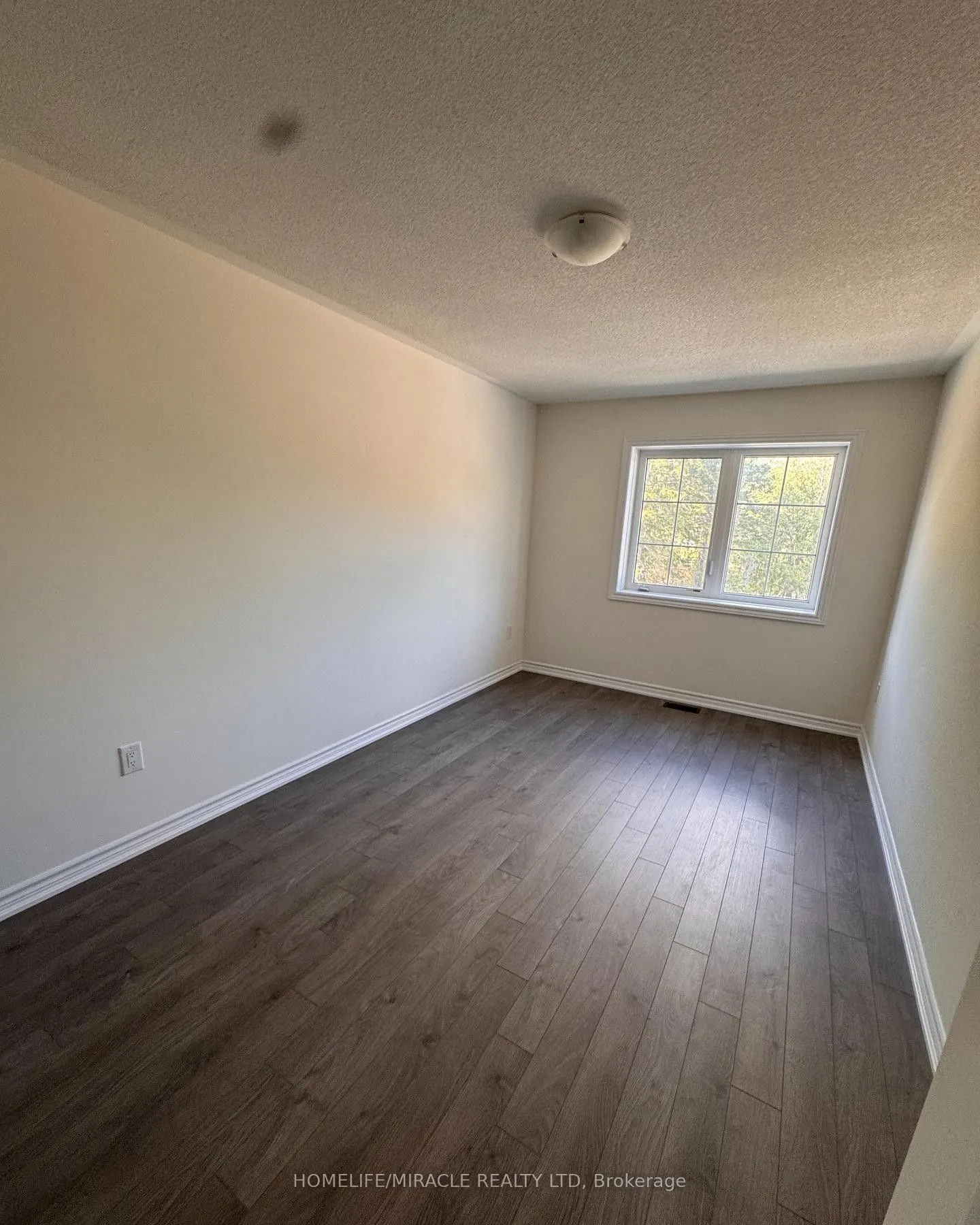 118 Winters Way