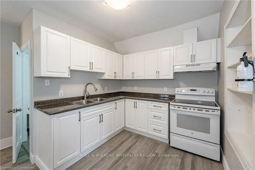 72 Krug Street, #Upper
