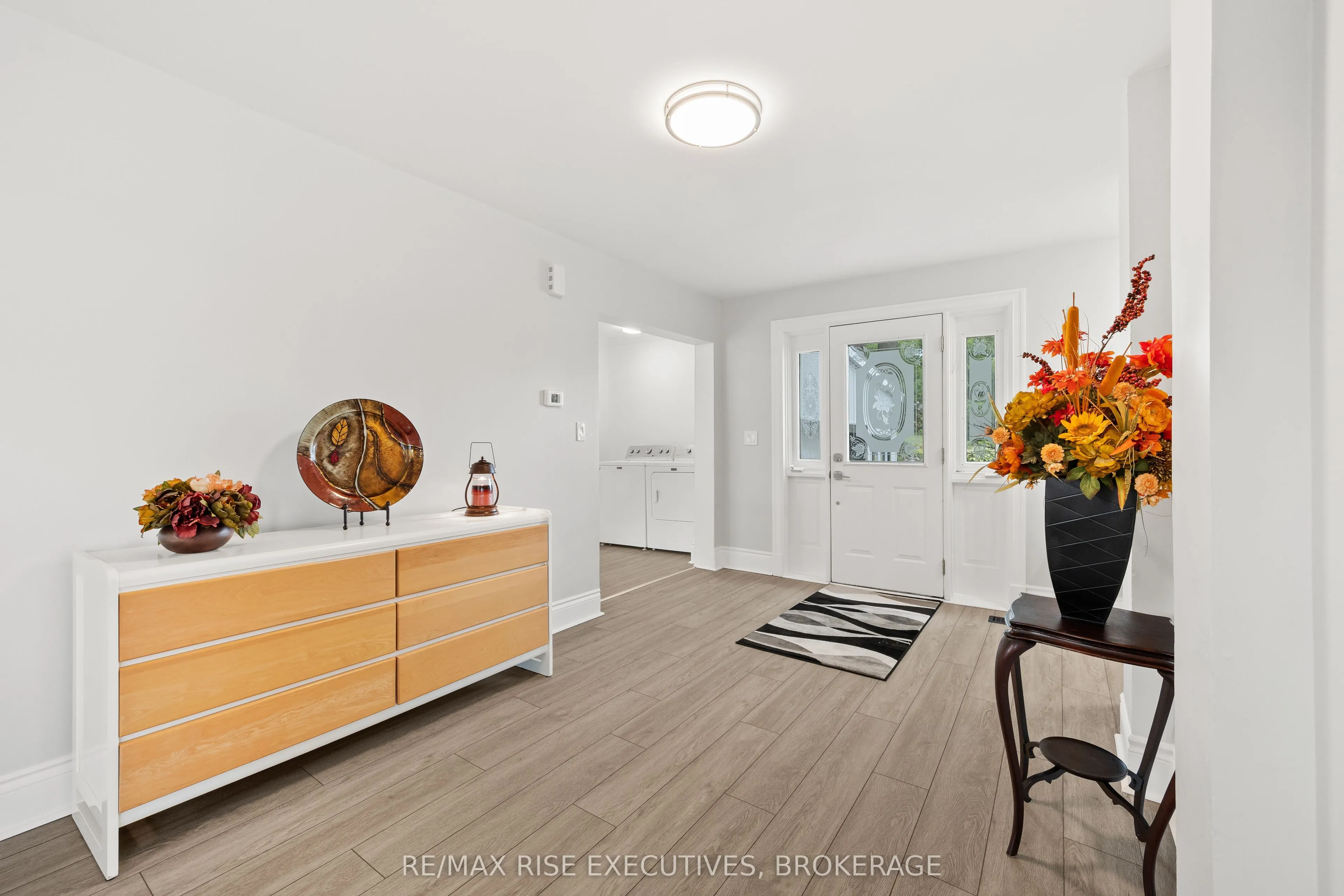 425 King Street W