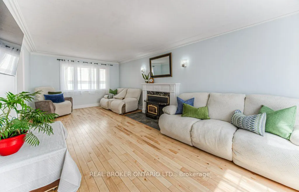 76 Brentwood Avenue