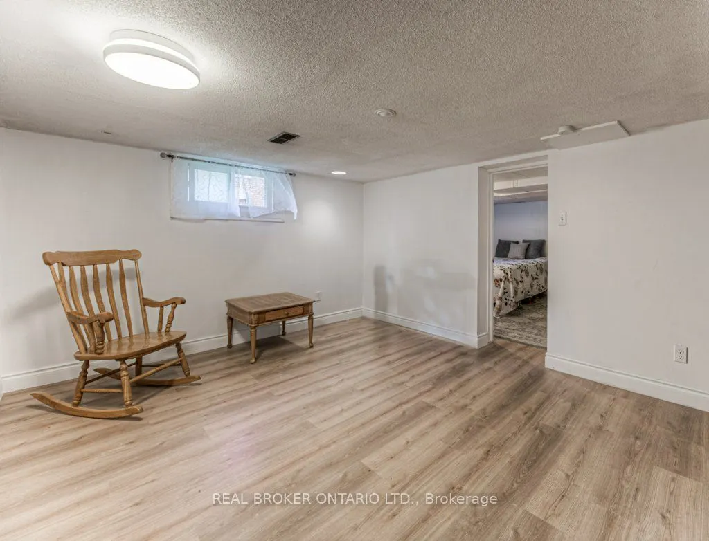 76 Brentwood Avenue