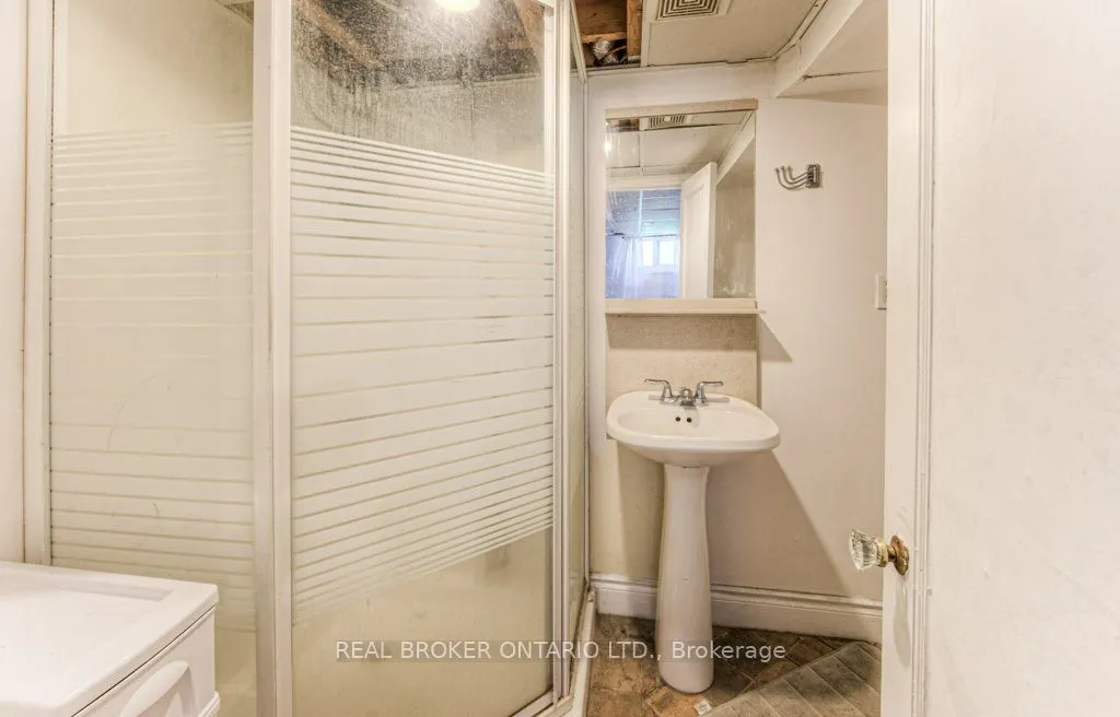 76 Brentwood Avenue
