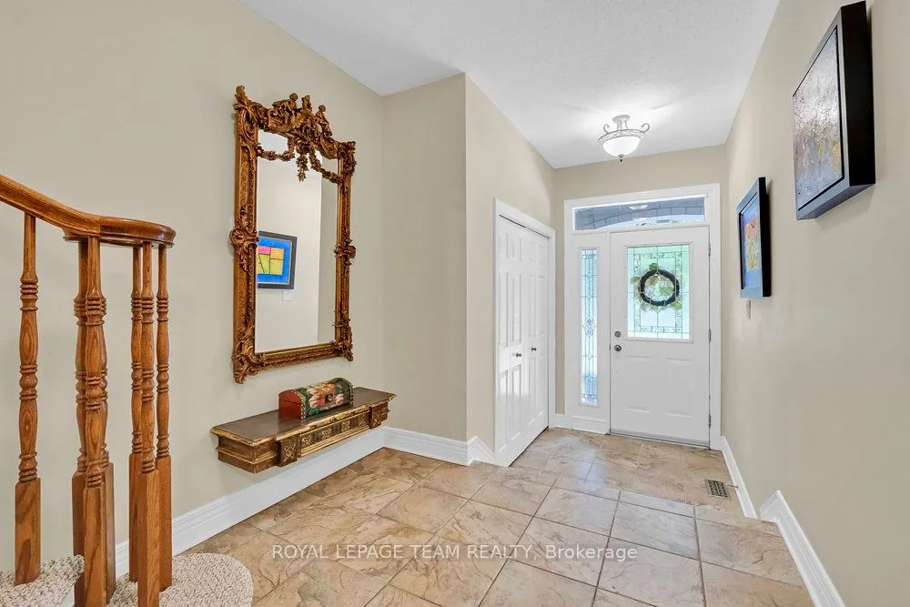 130 Lanark Avenue, #6