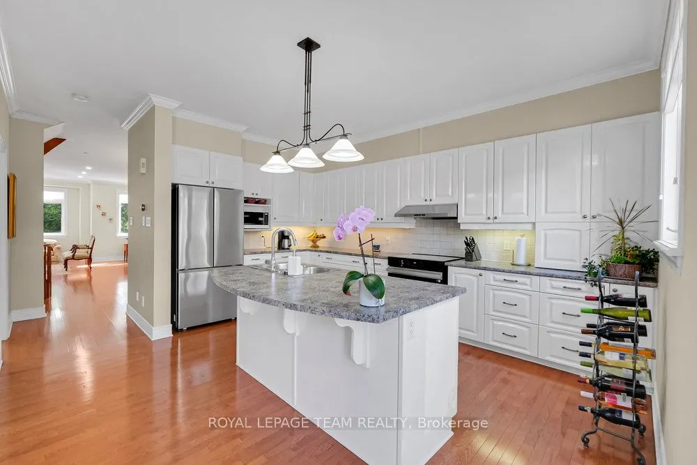 130 Lanark Avenue, #6