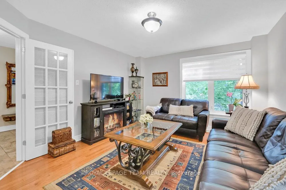 130 Lanark Avenue, #6
