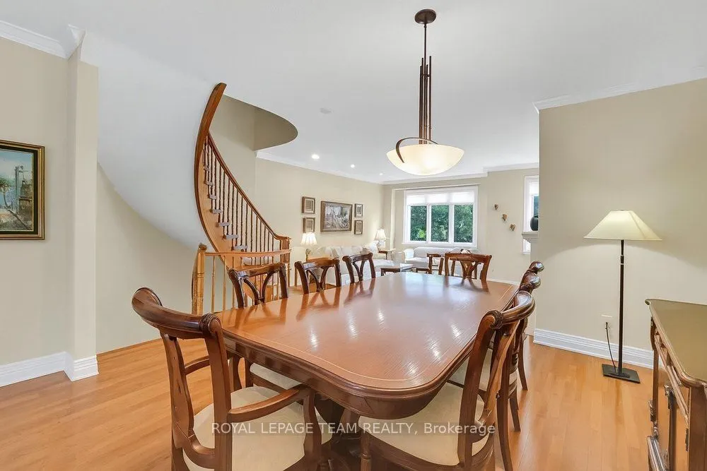 130 Lanark Avenue, #6