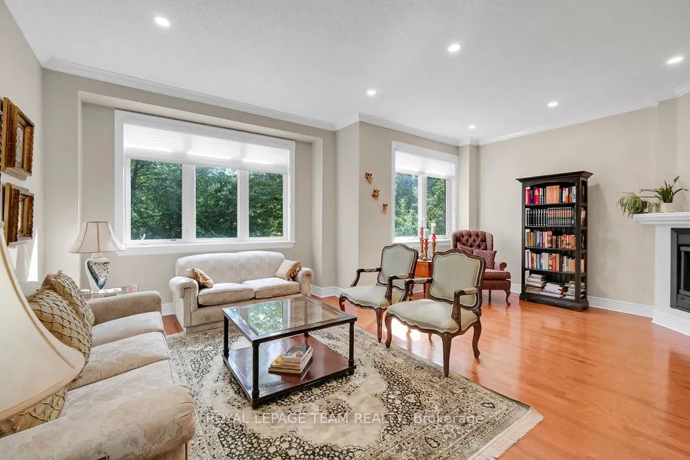 130 Lanark Avenue, #6