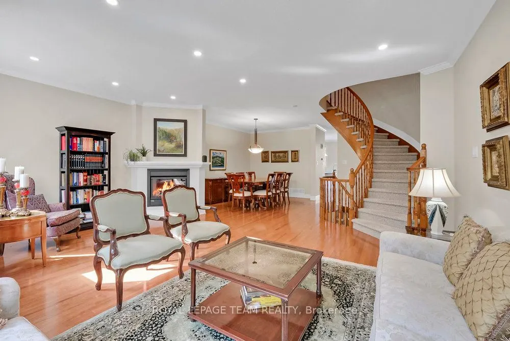 130 Lanark Avenue, #6