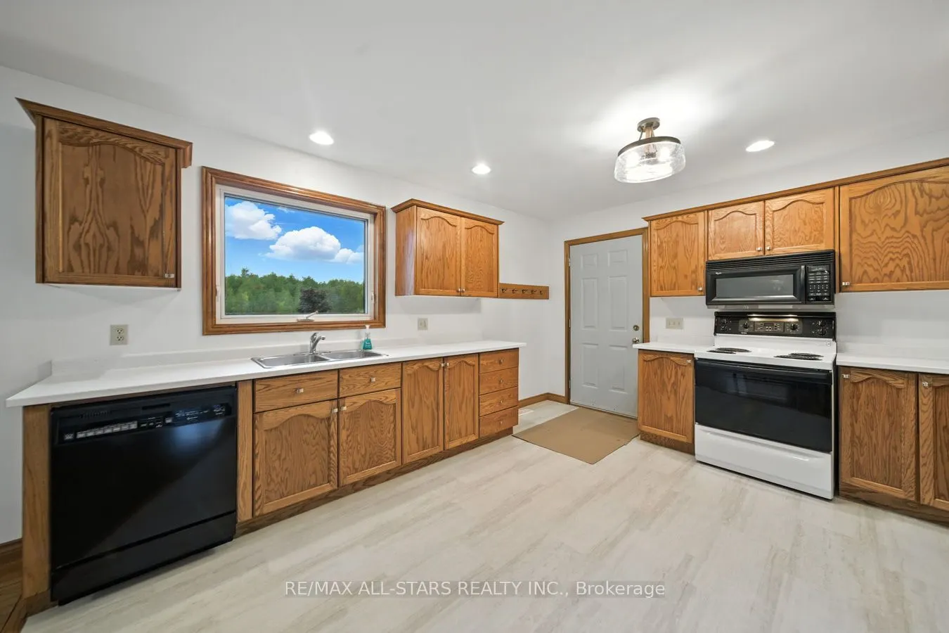 145 Fingerboard Road