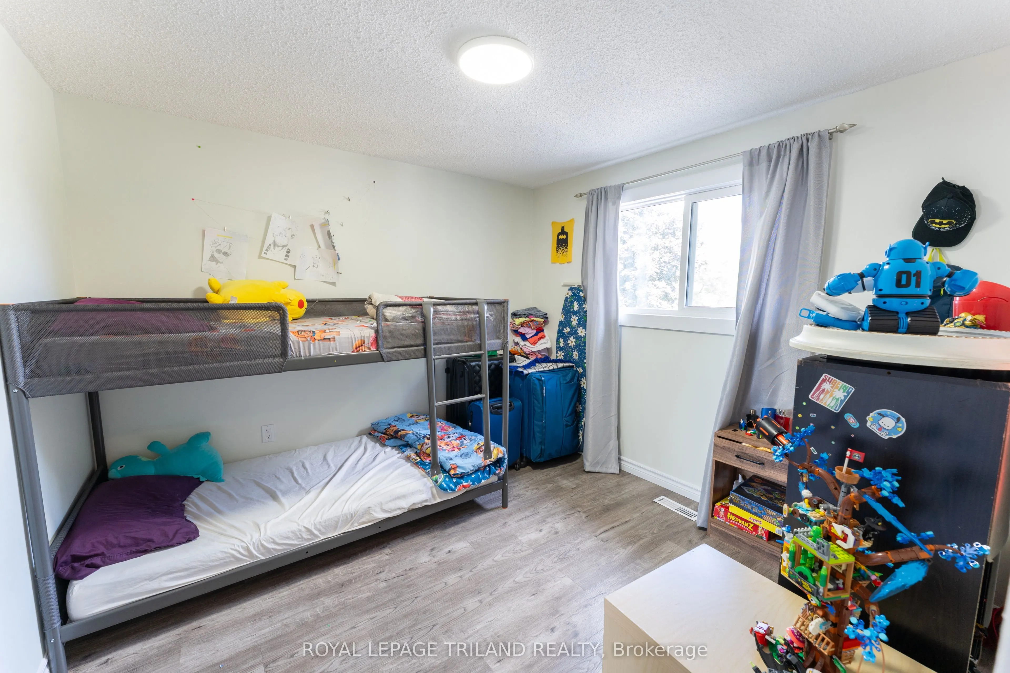 61 Beechbank Crescent