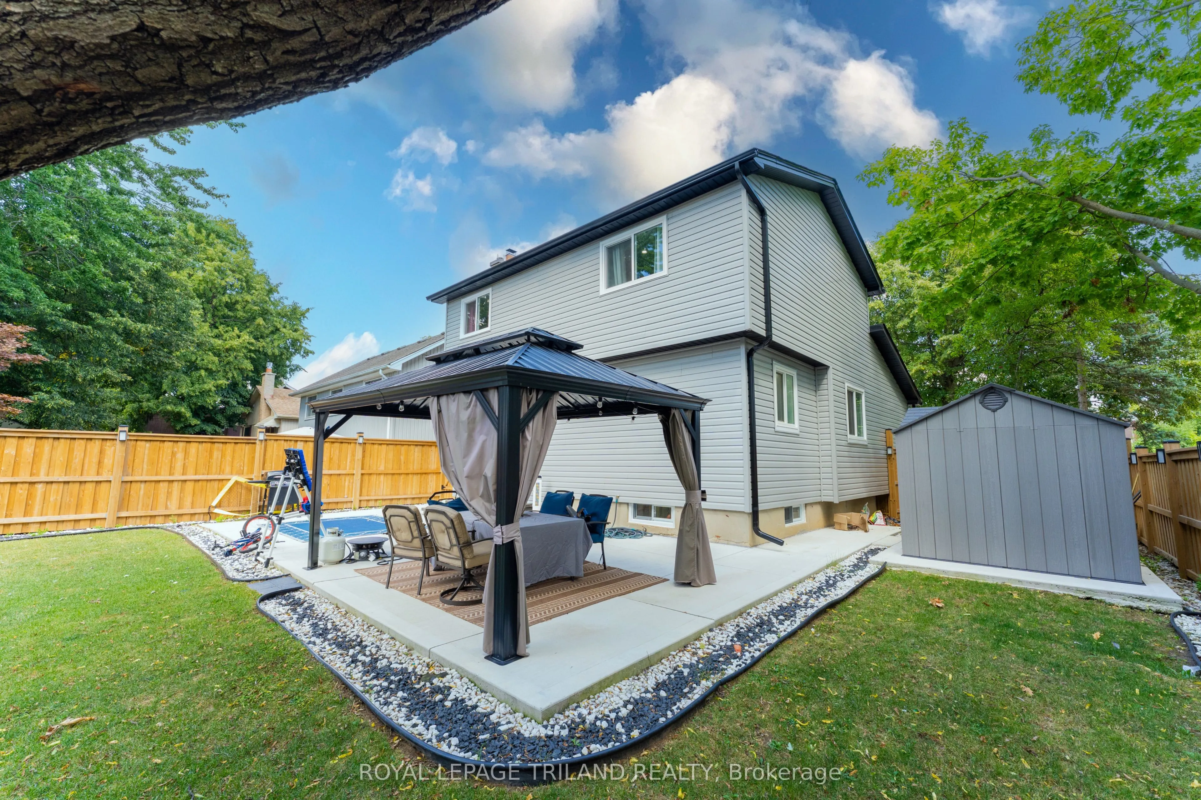 61 Beechbank Crescent