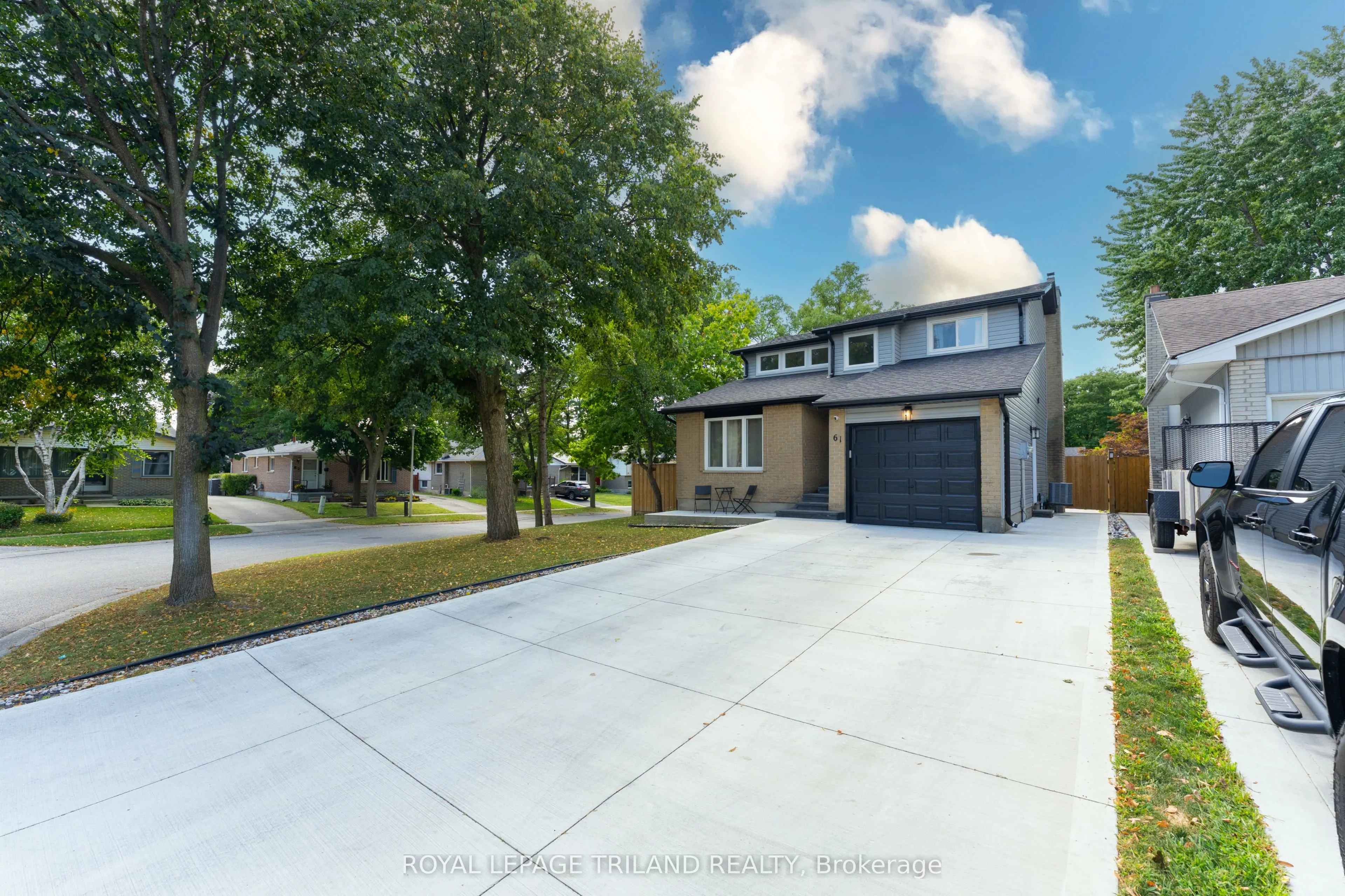 61 Beechbank Crescent